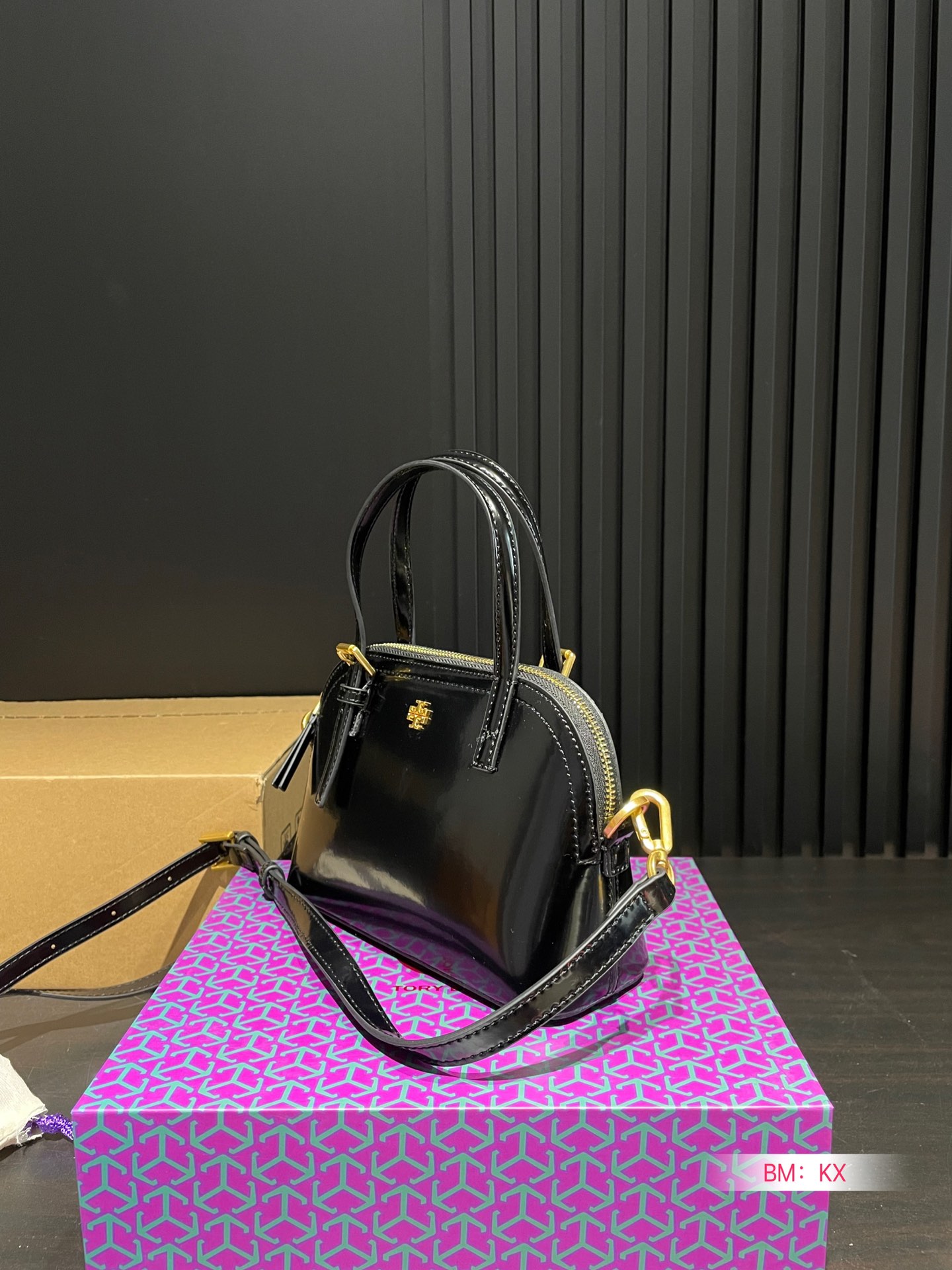 $28.99--TORY BURCH-X5449 gallery