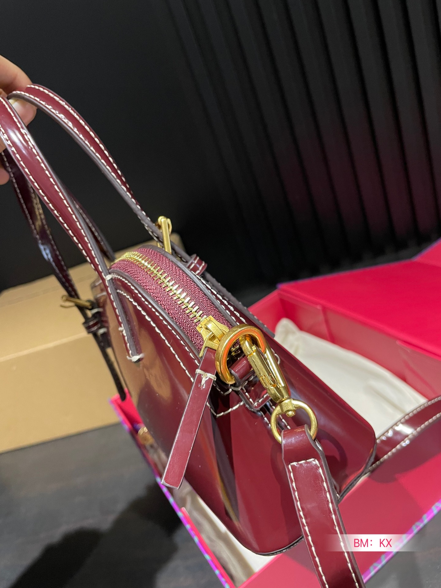 $28.99--TORY BURCH-X5449 gallery