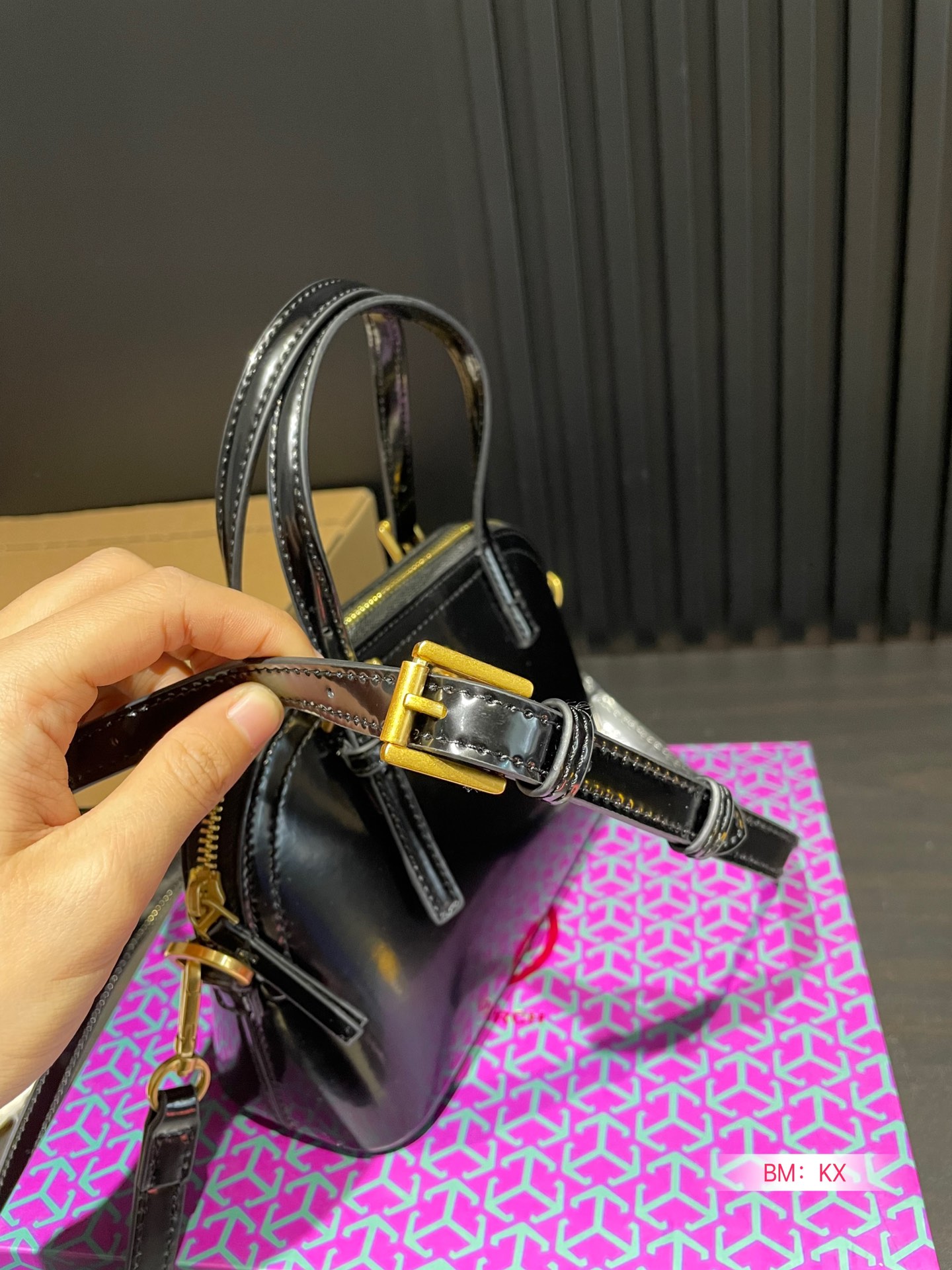 $28.99--TORY BURCH-X5449 gallery