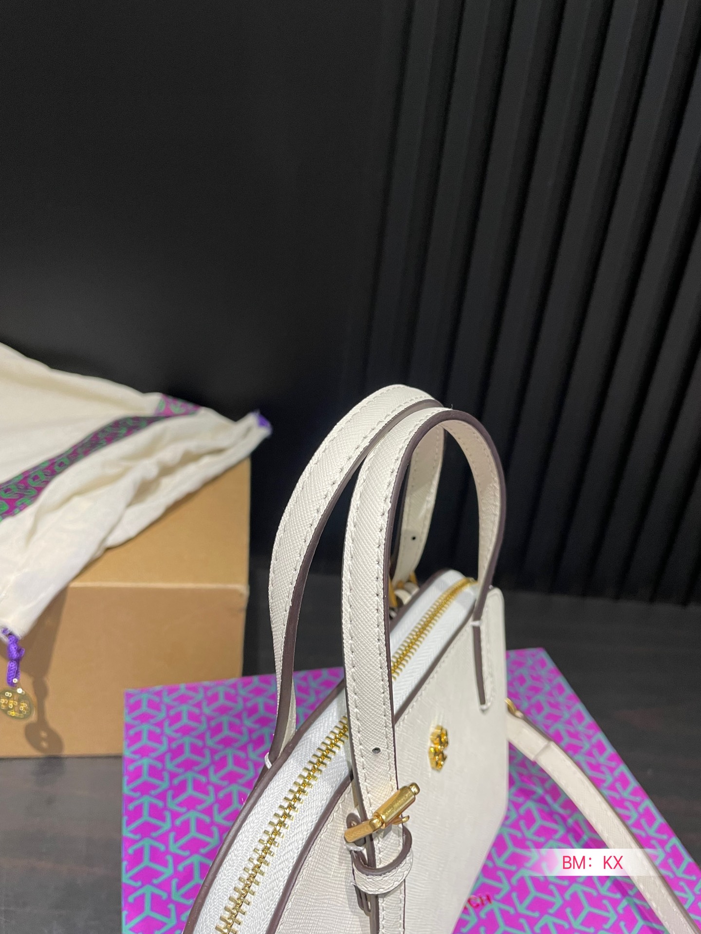 $28.99--TORY BURCH-X5449 gallery