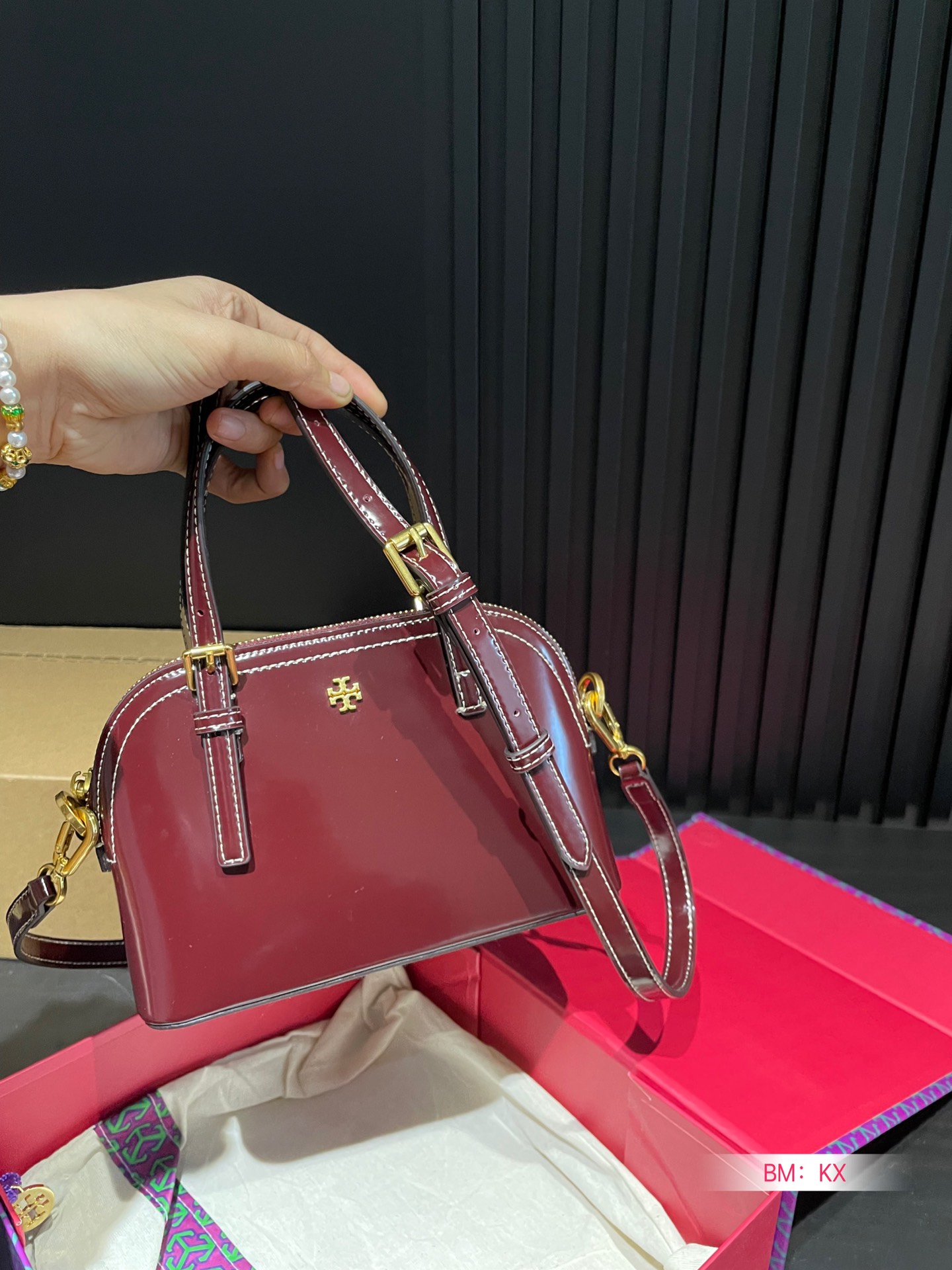 $28.99--TORY BURCH-X5449 gallery