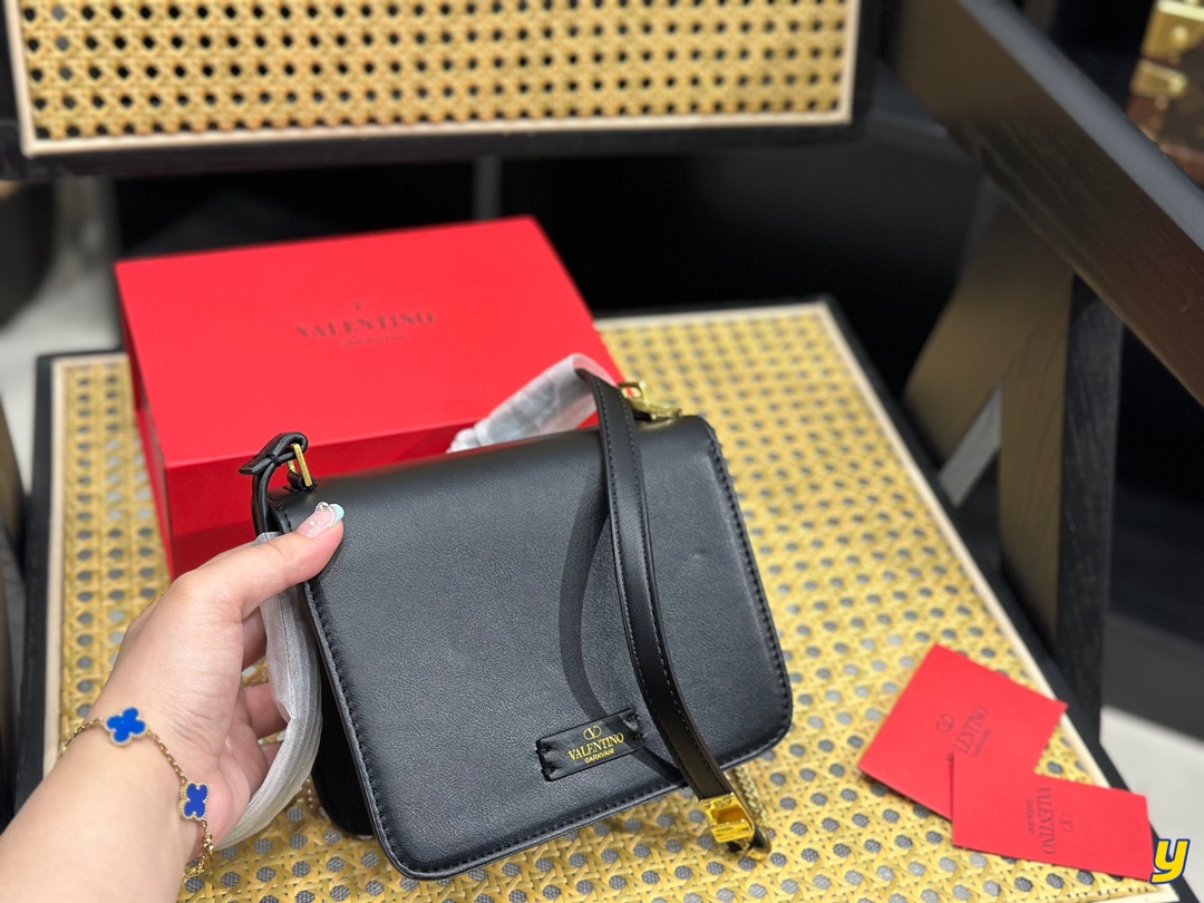 $28.99--VALENTINO-X5519 gallery