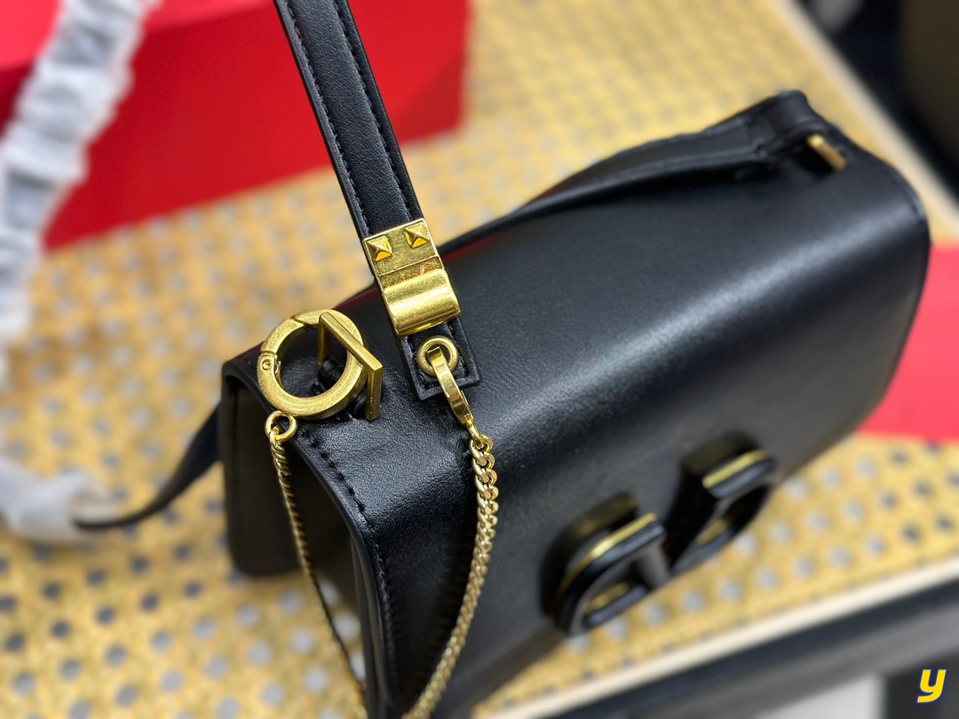 $28.99--VALENTINO-X5519 gallery