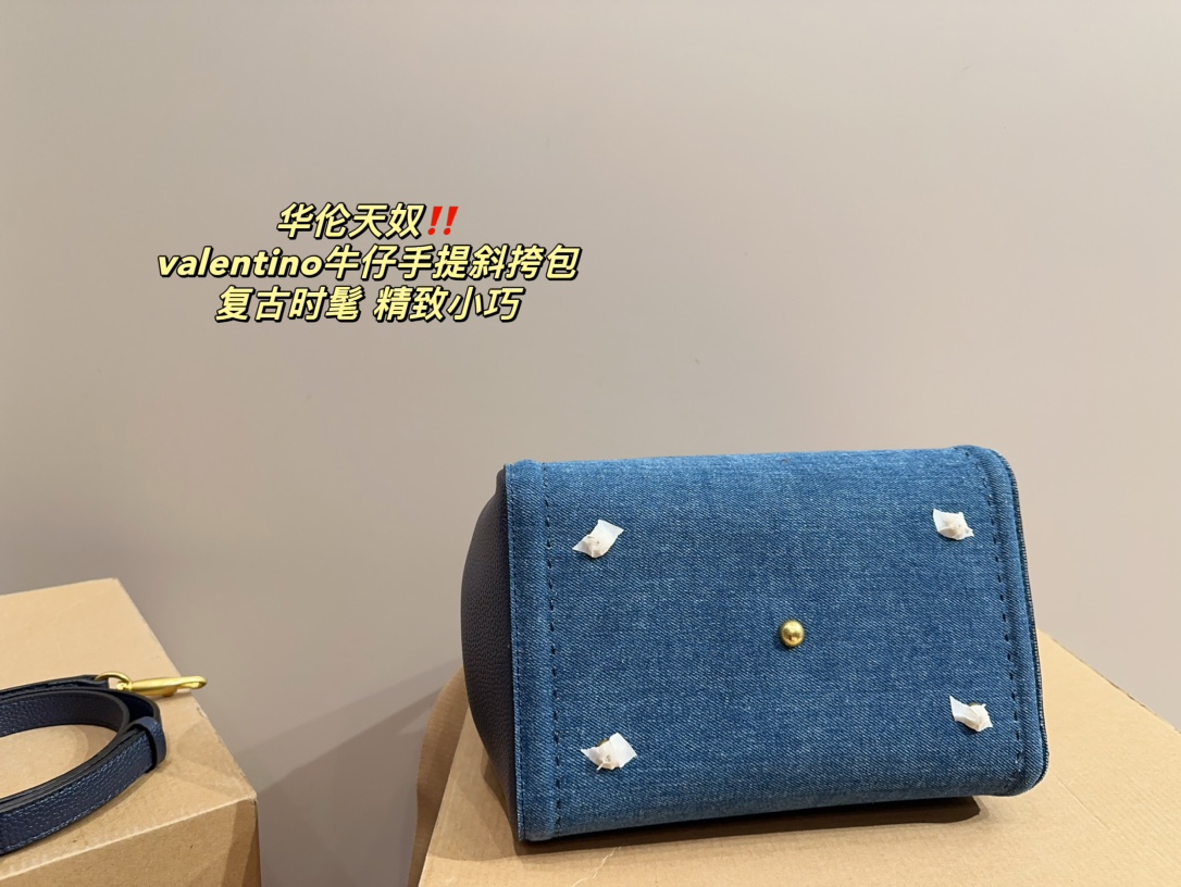 $28.99--Valentino-X5550 gallery