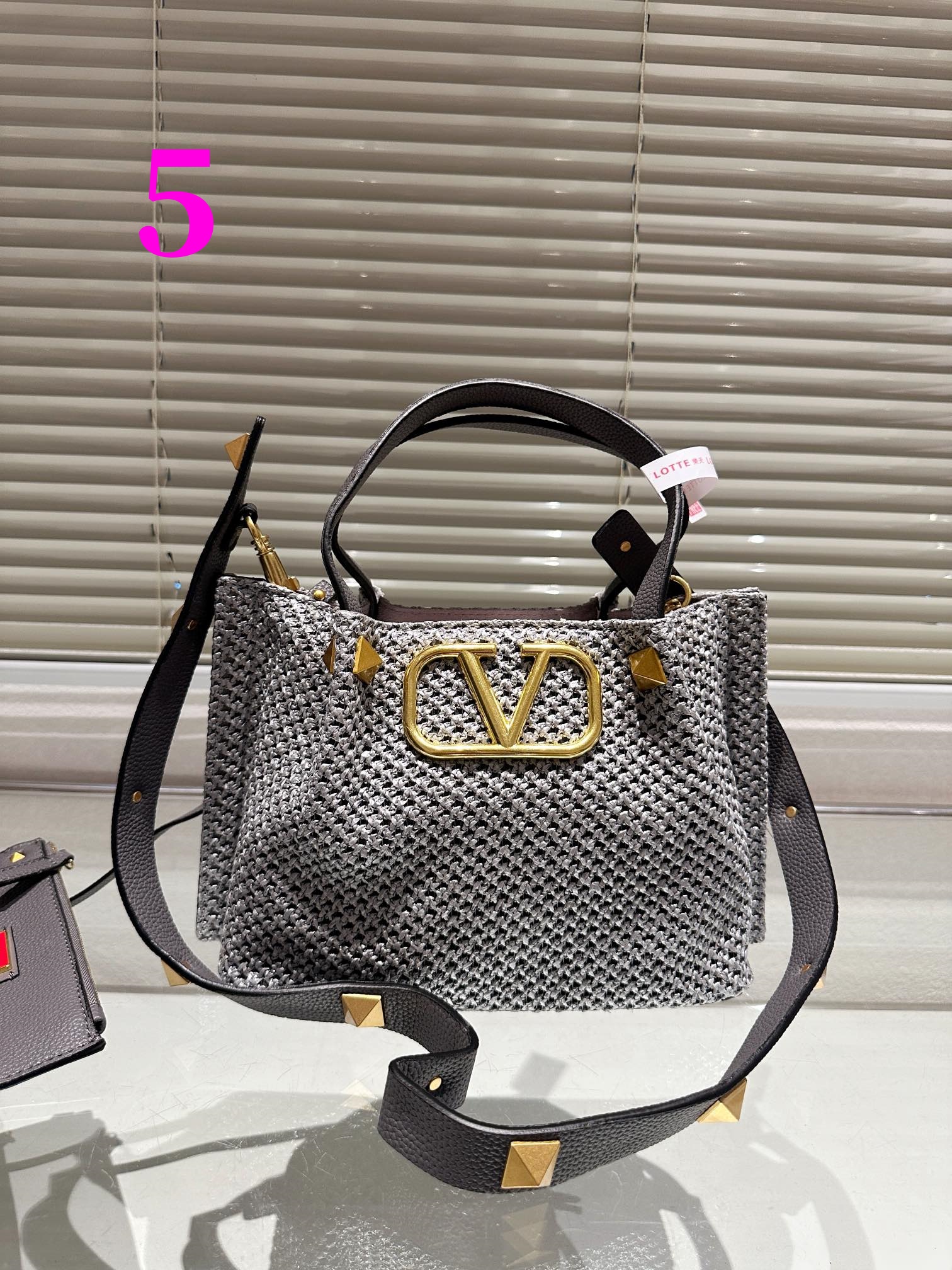 $28.99--Valentino-X5570 gallery