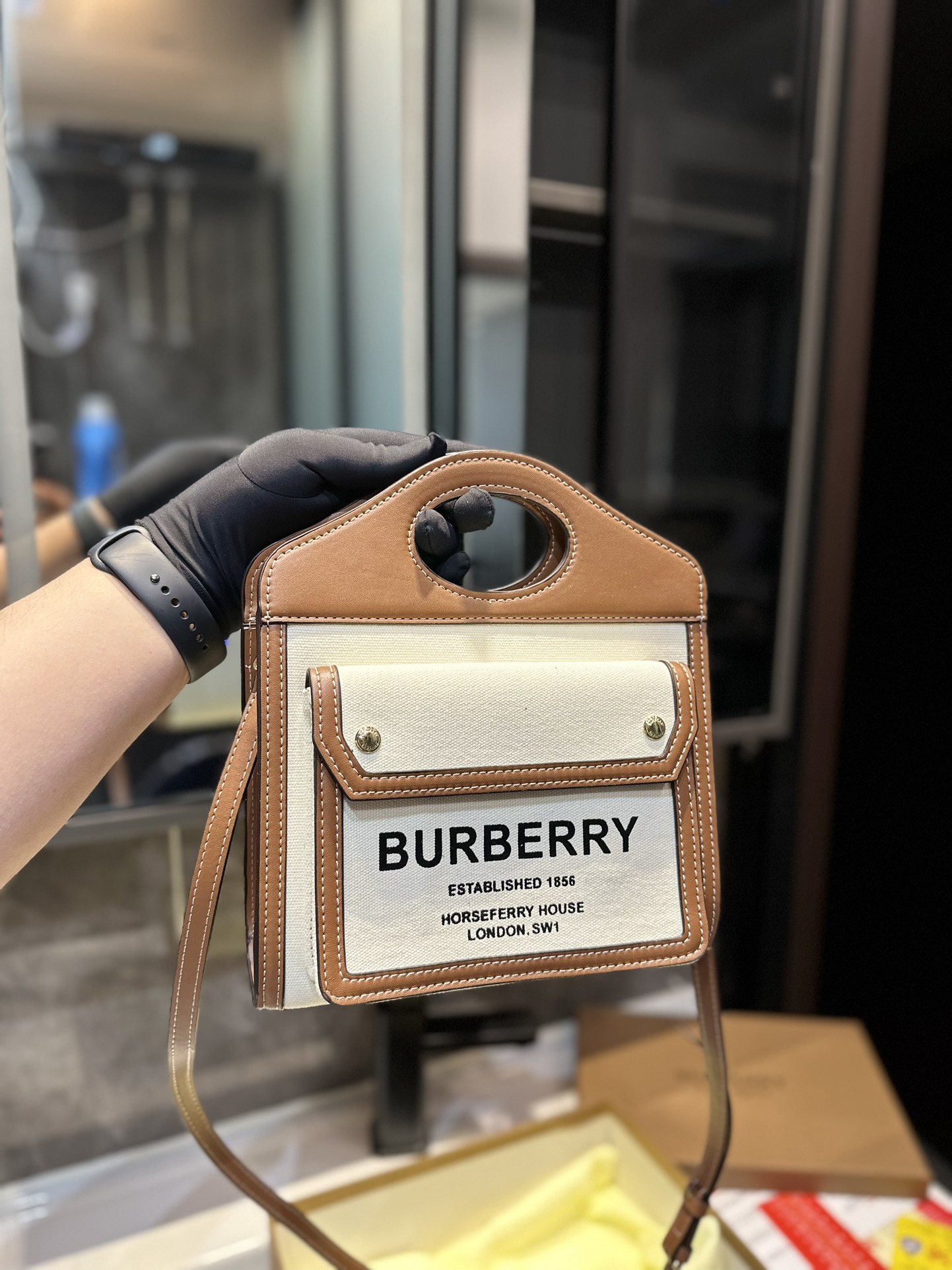 $28.99-Burberry-X5467 gallery