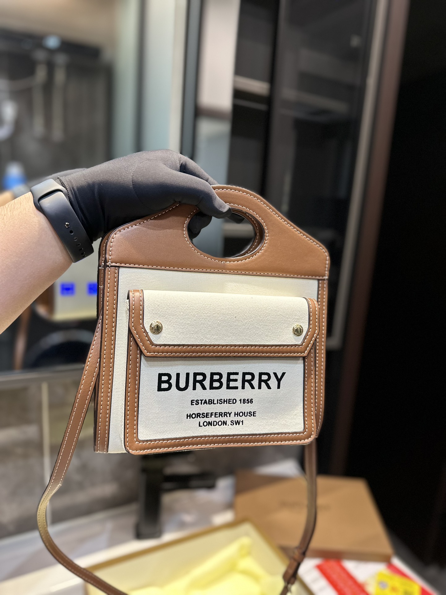 $28.99-Burberry-X5467 gallery