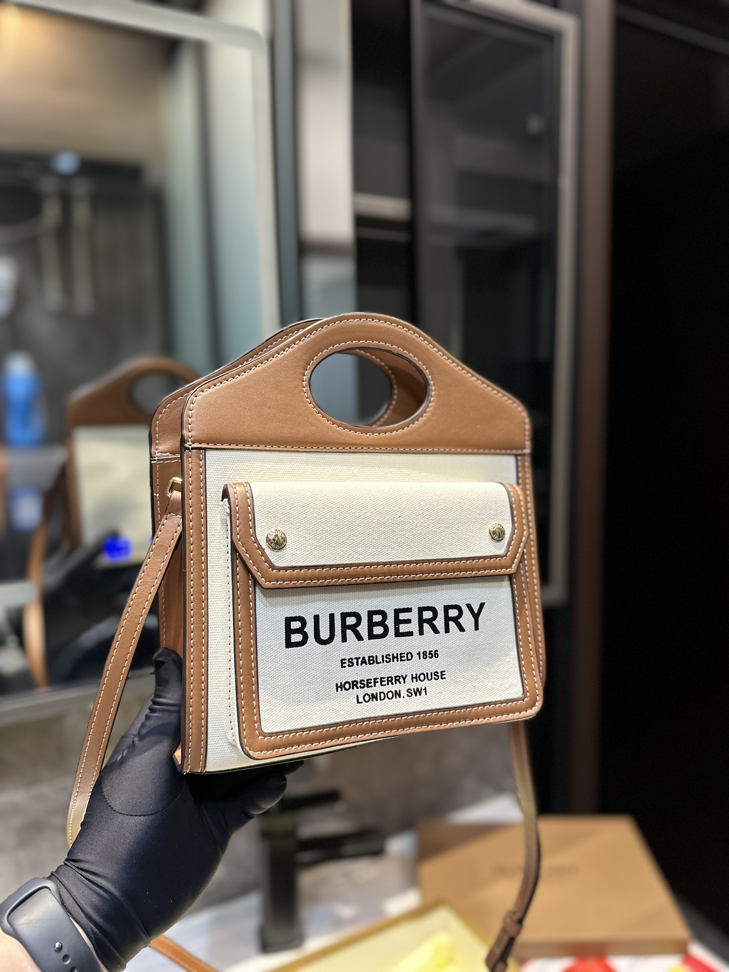 $28.99-Burberry-X5467 gallery