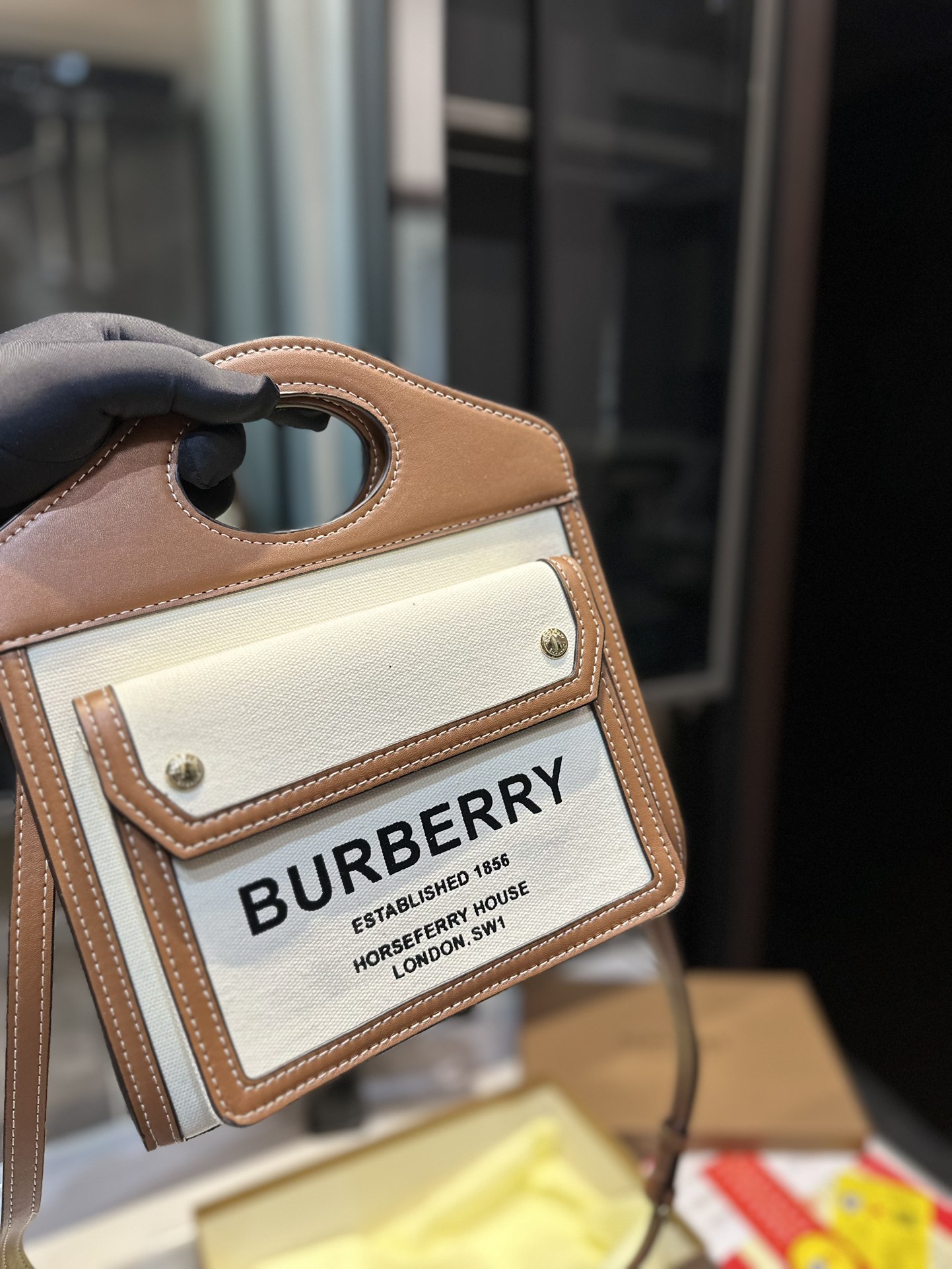 $28.99-Burberry-X5467 gallery