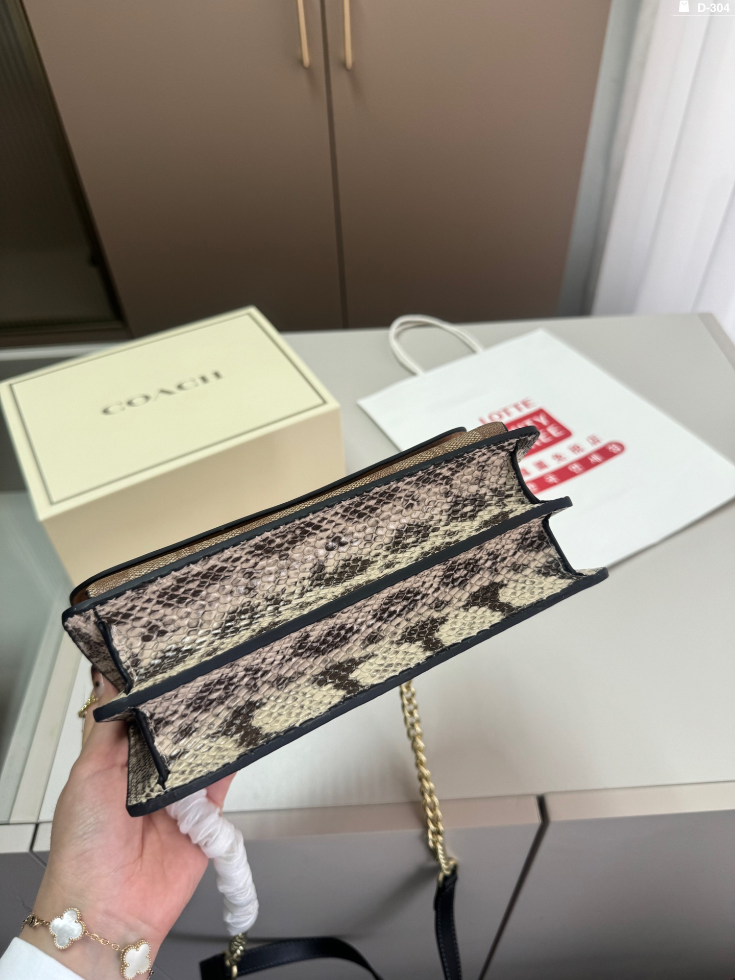 $28.99-COACH-X5379 gallery
