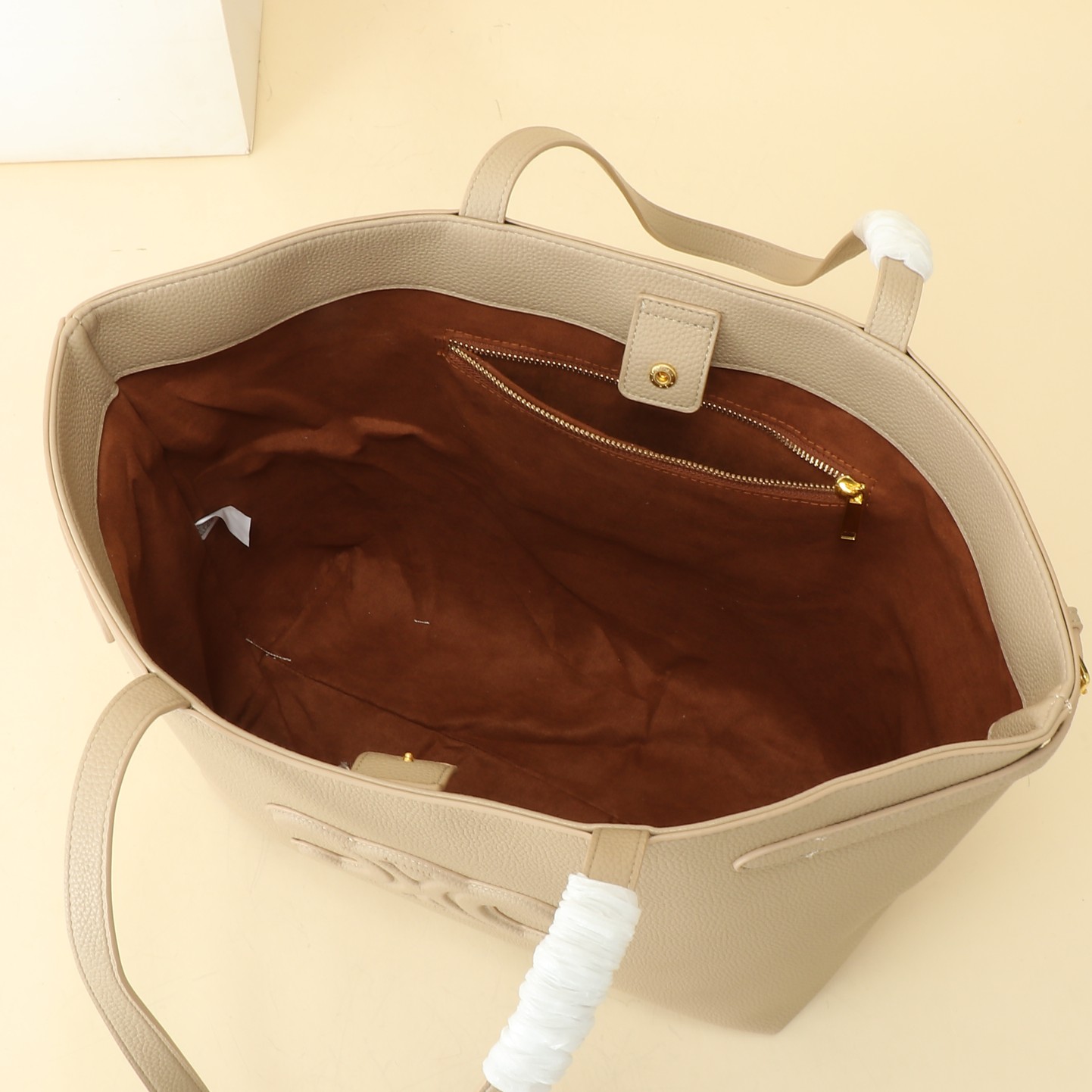 $28.99-Celine-X5622 gallery