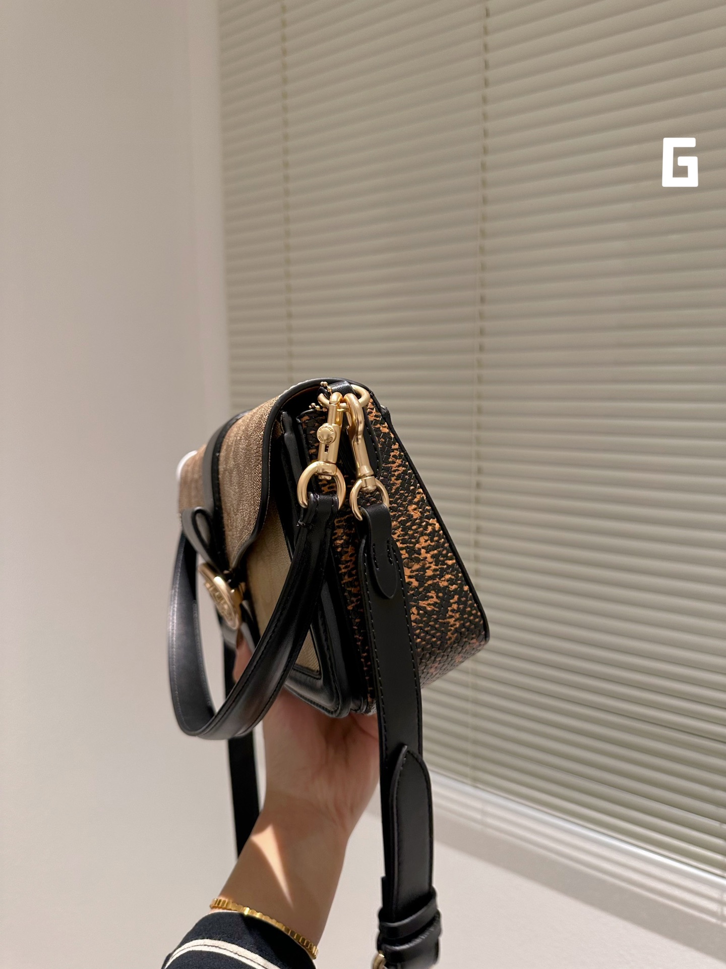 $28.99-Coach-X5497 gallery