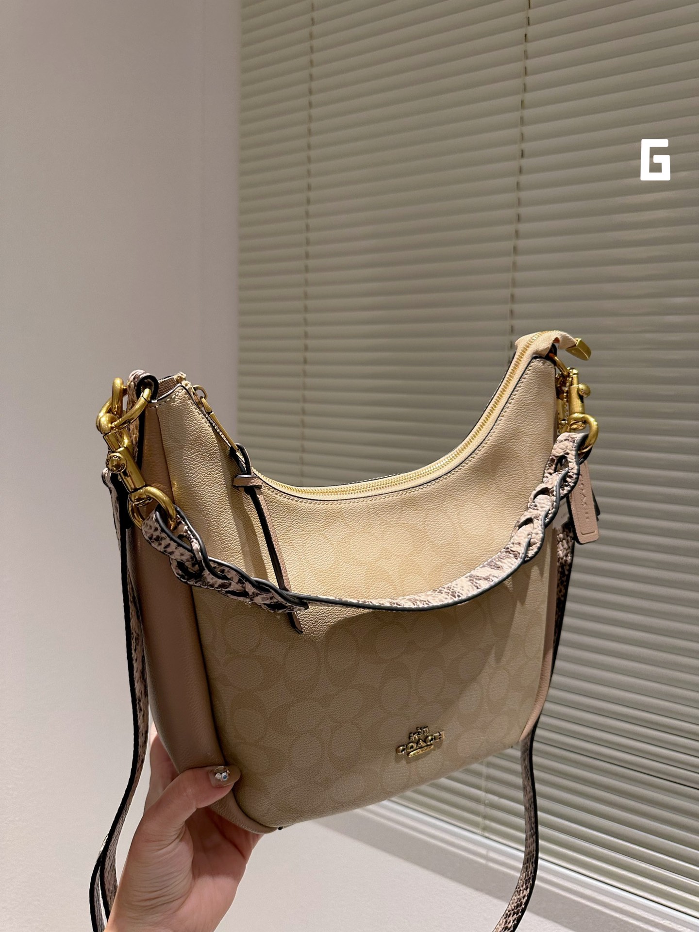 $28.99-Coach-X5499 gallery
