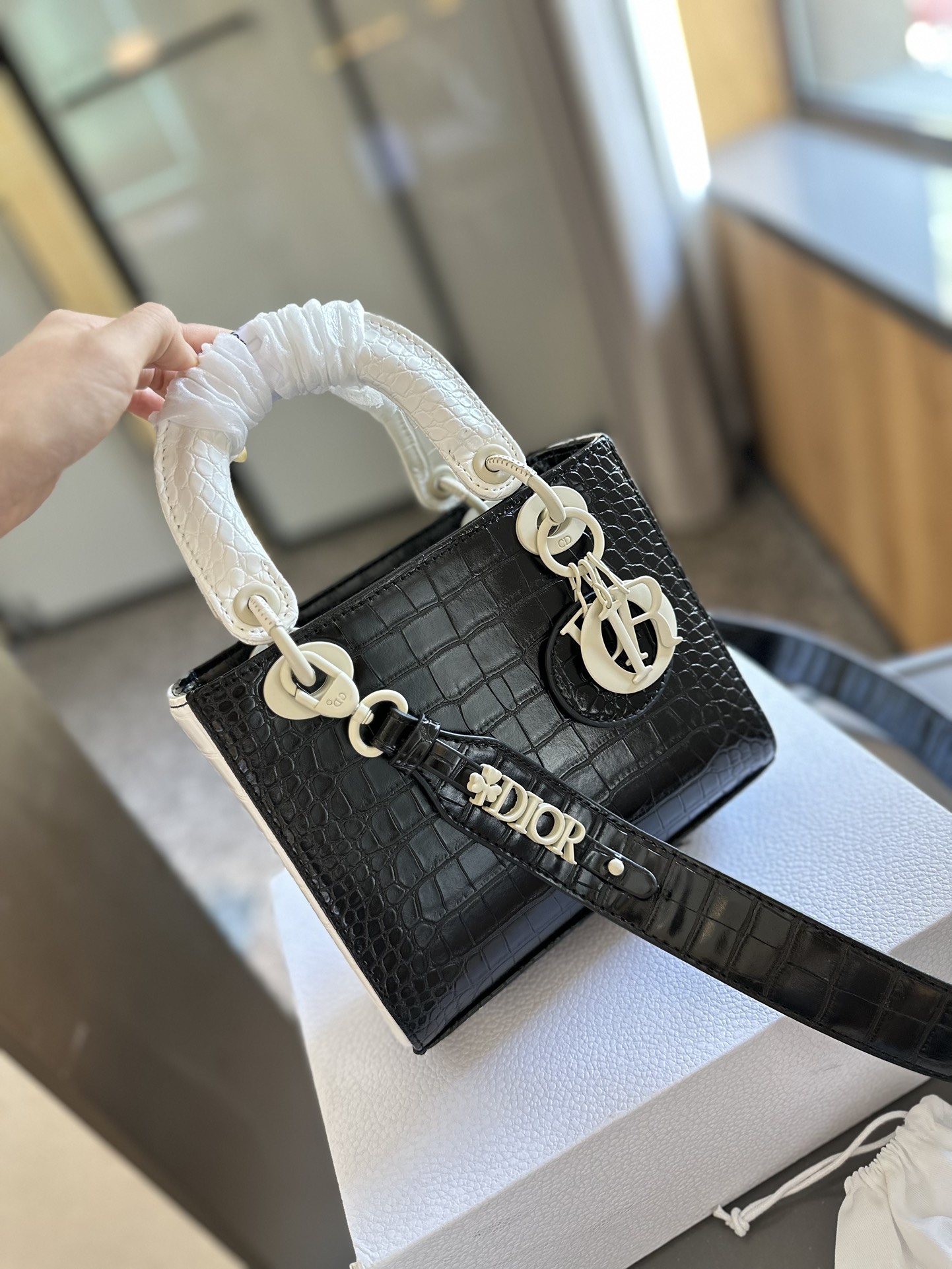 $28.99-DIOR-X5789 gallery