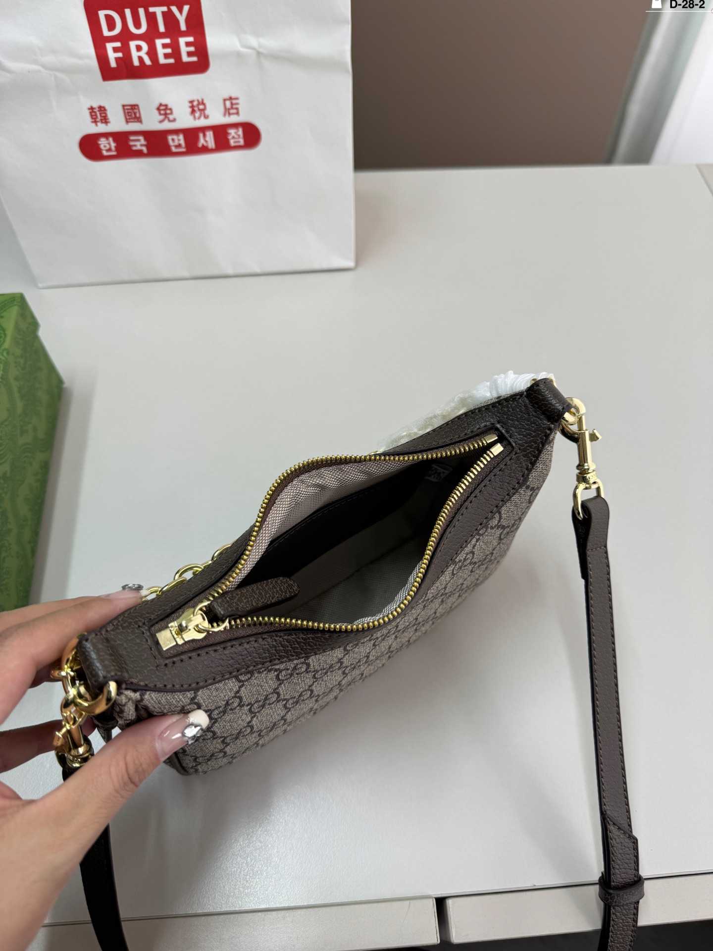 $28.99-Gucci--X5659 gallery
