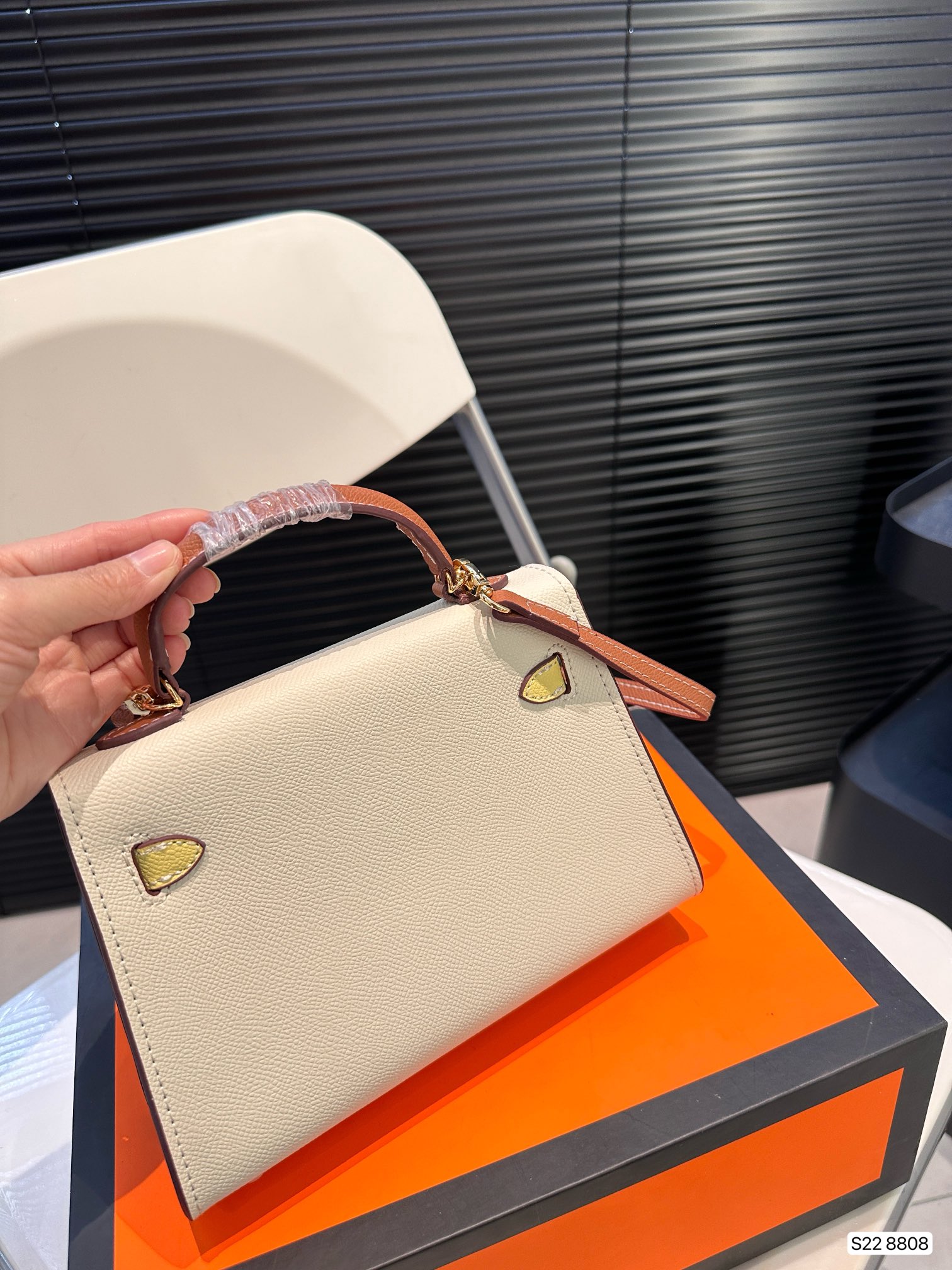$28.99-Hermès-X5490 gallery