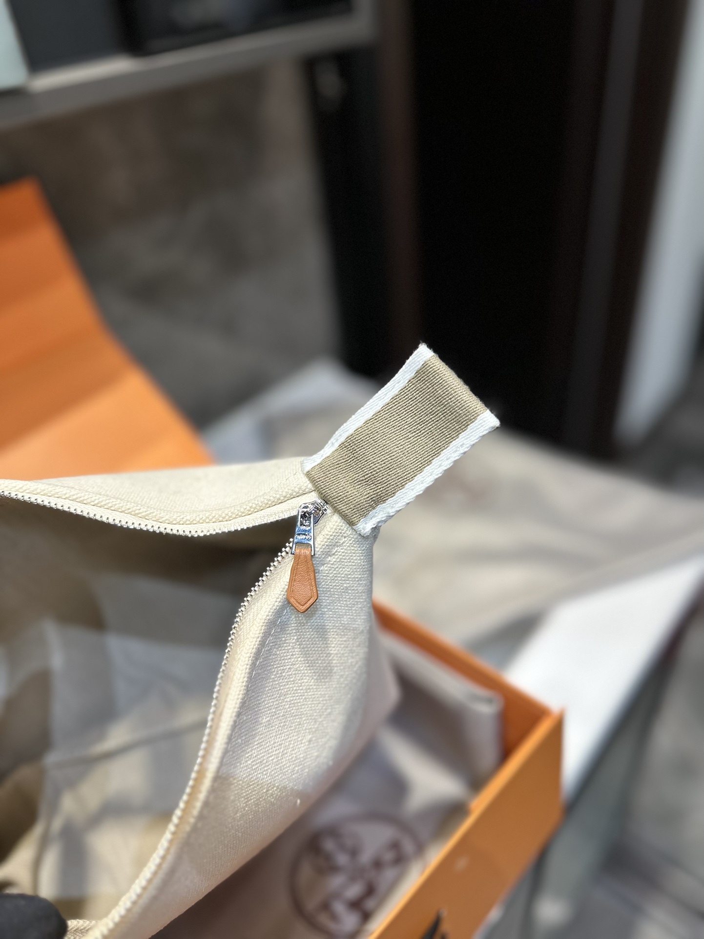 $28.99-Hermes-X5418 gallery