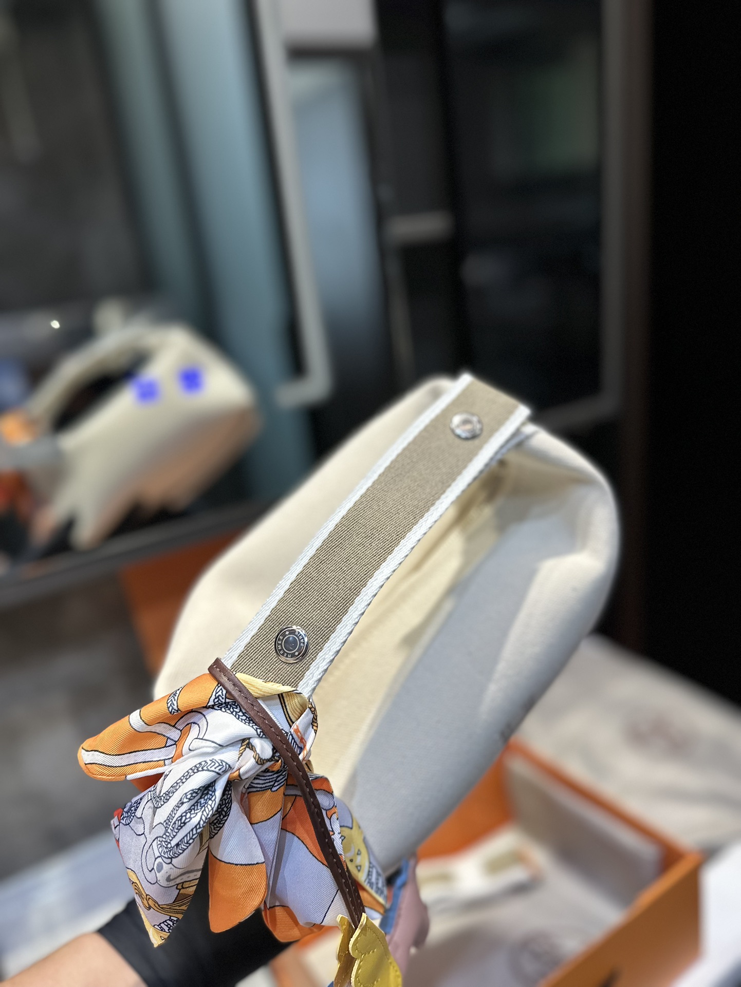 $28.99-Hermes-X5418 gallery