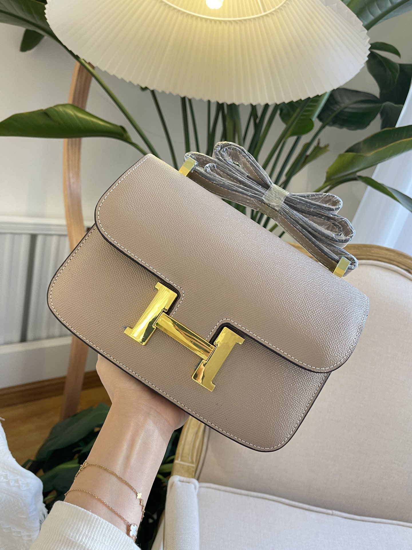 $28.99-Hermes-X5735 gallery