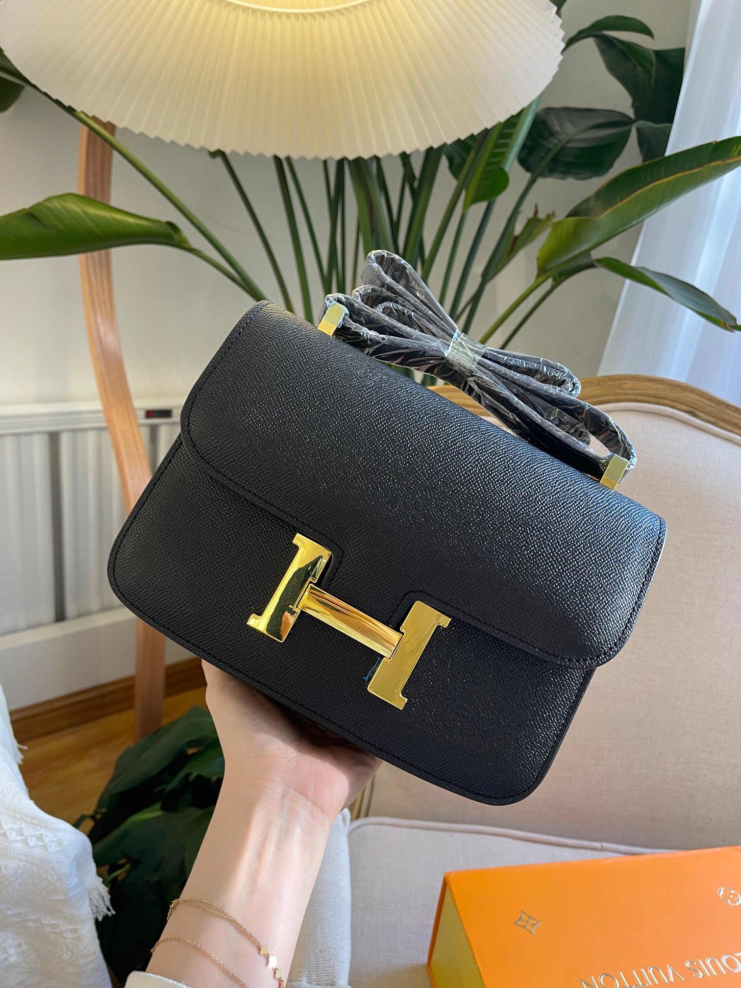 $28.99-Hermes-X5735 gallery