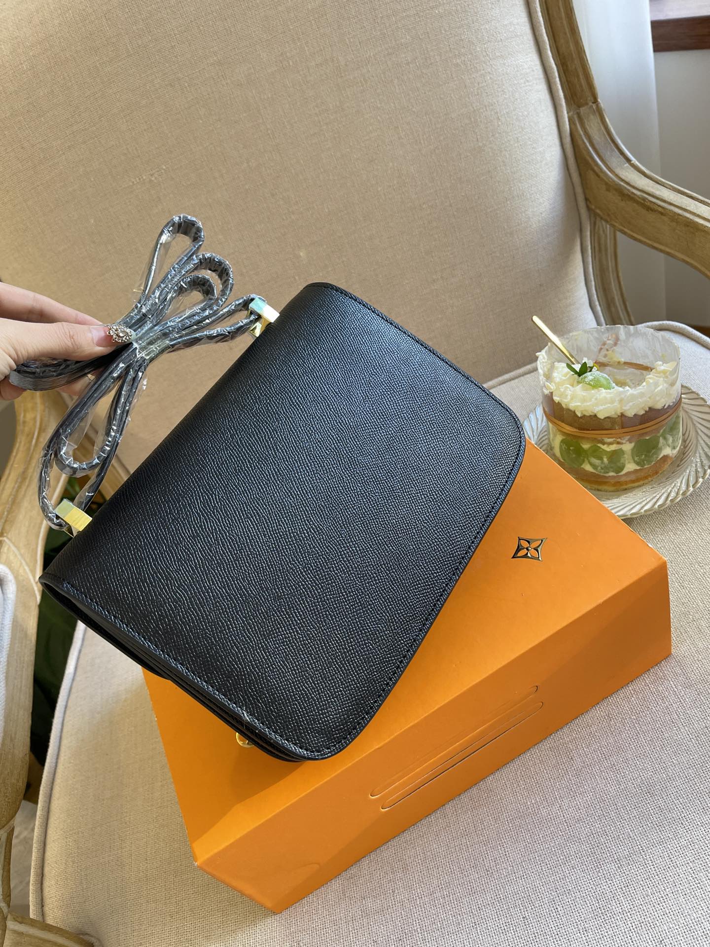 $28.99-Hermes-X5735 gallery