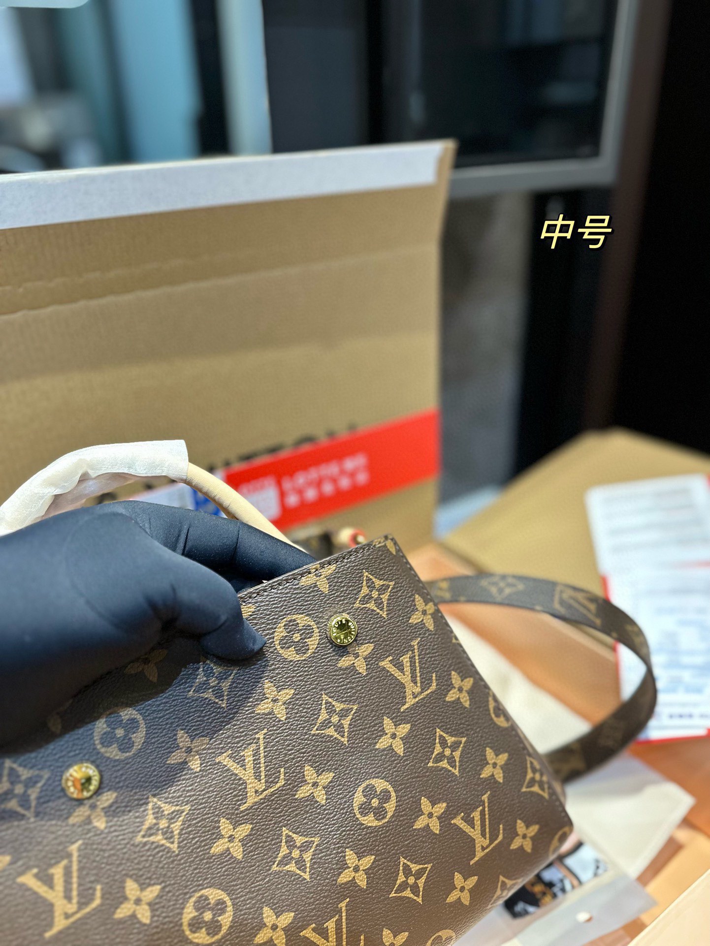 $28.99-LV-X5586 gallery