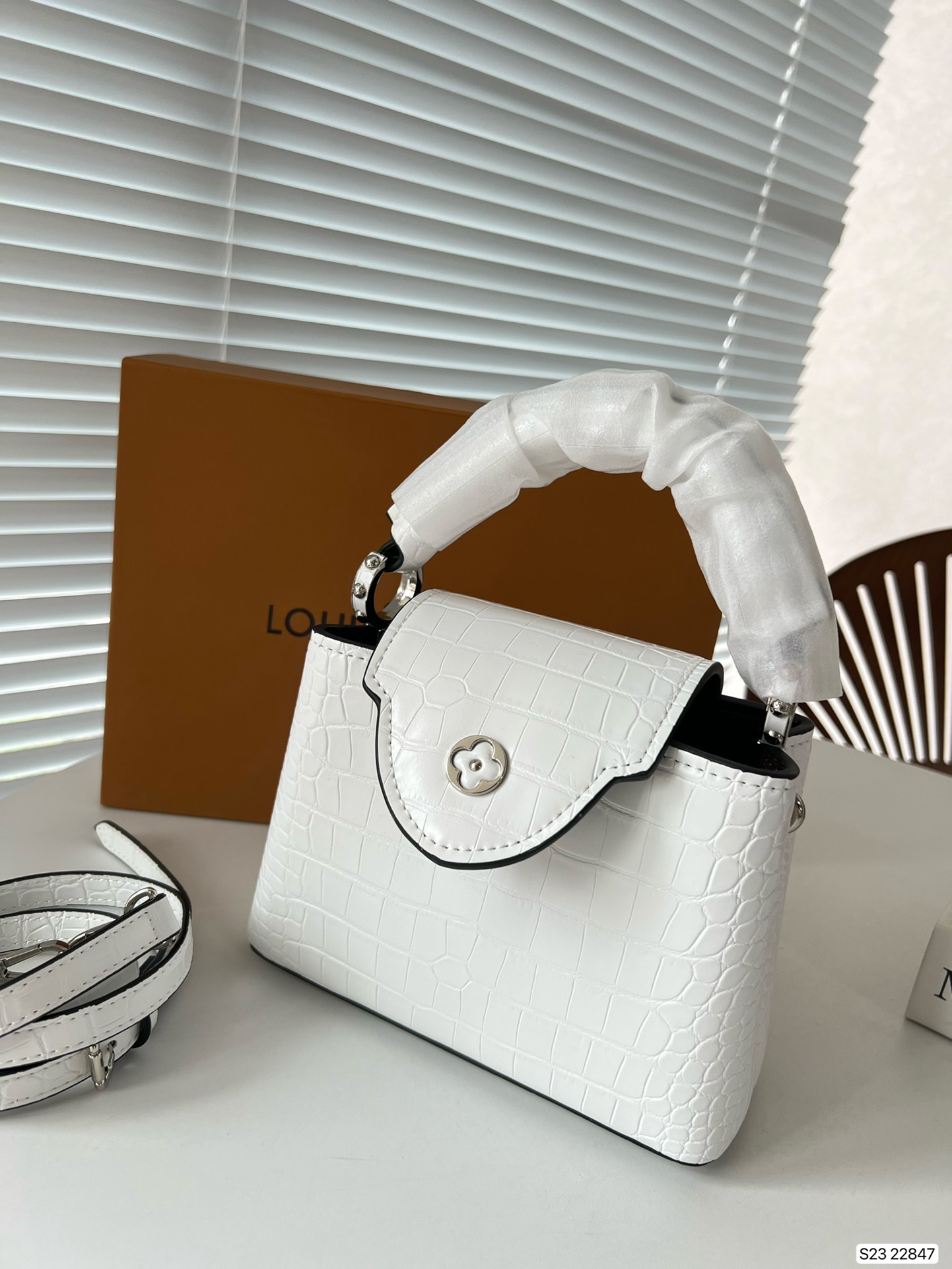 $28.99-LV-X5682 gallery