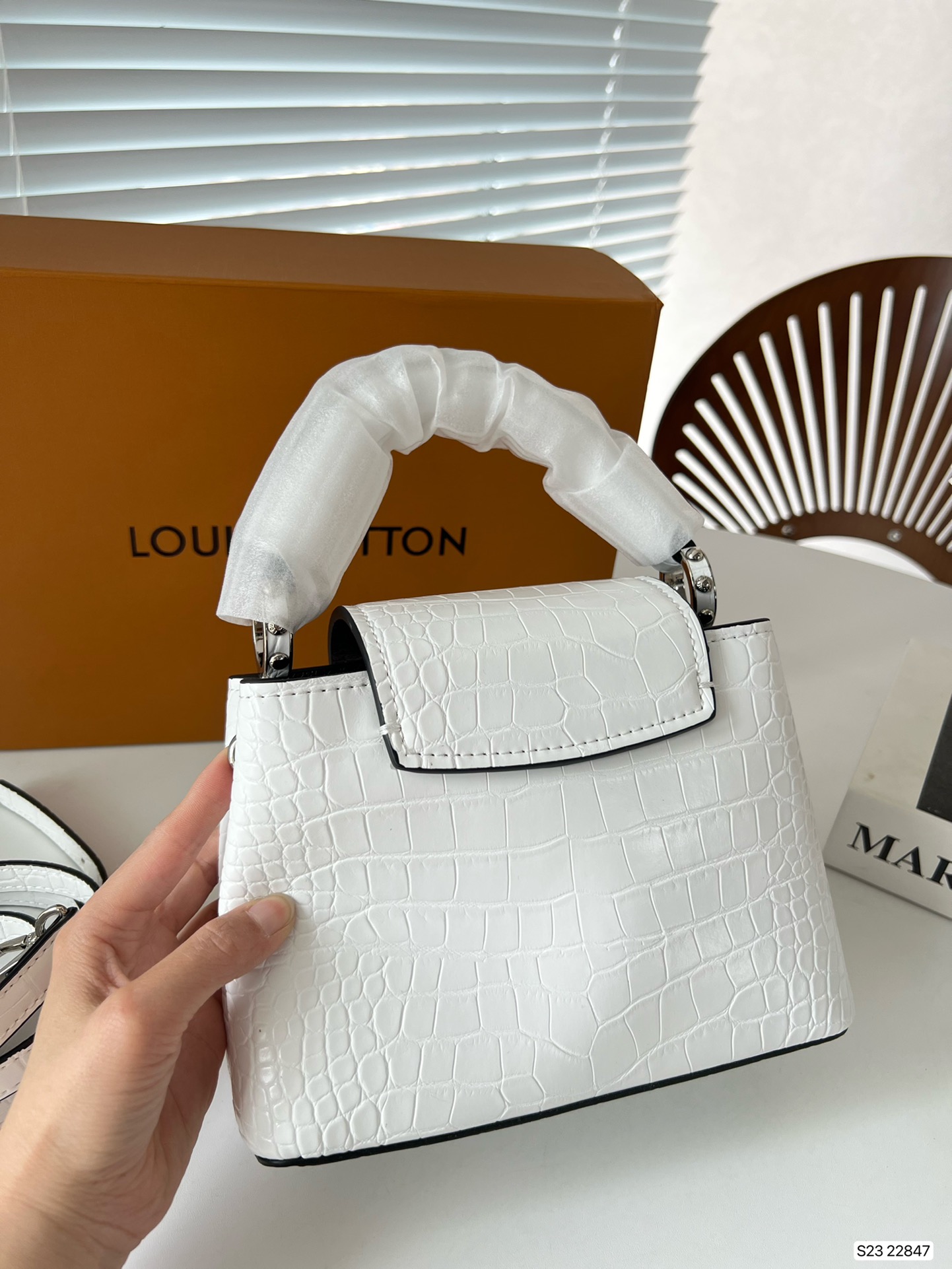 $28.99-LV-X5682 gallery
