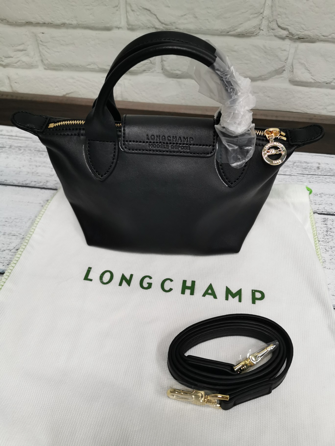 $28.99-Longchamp-X5515 gallery