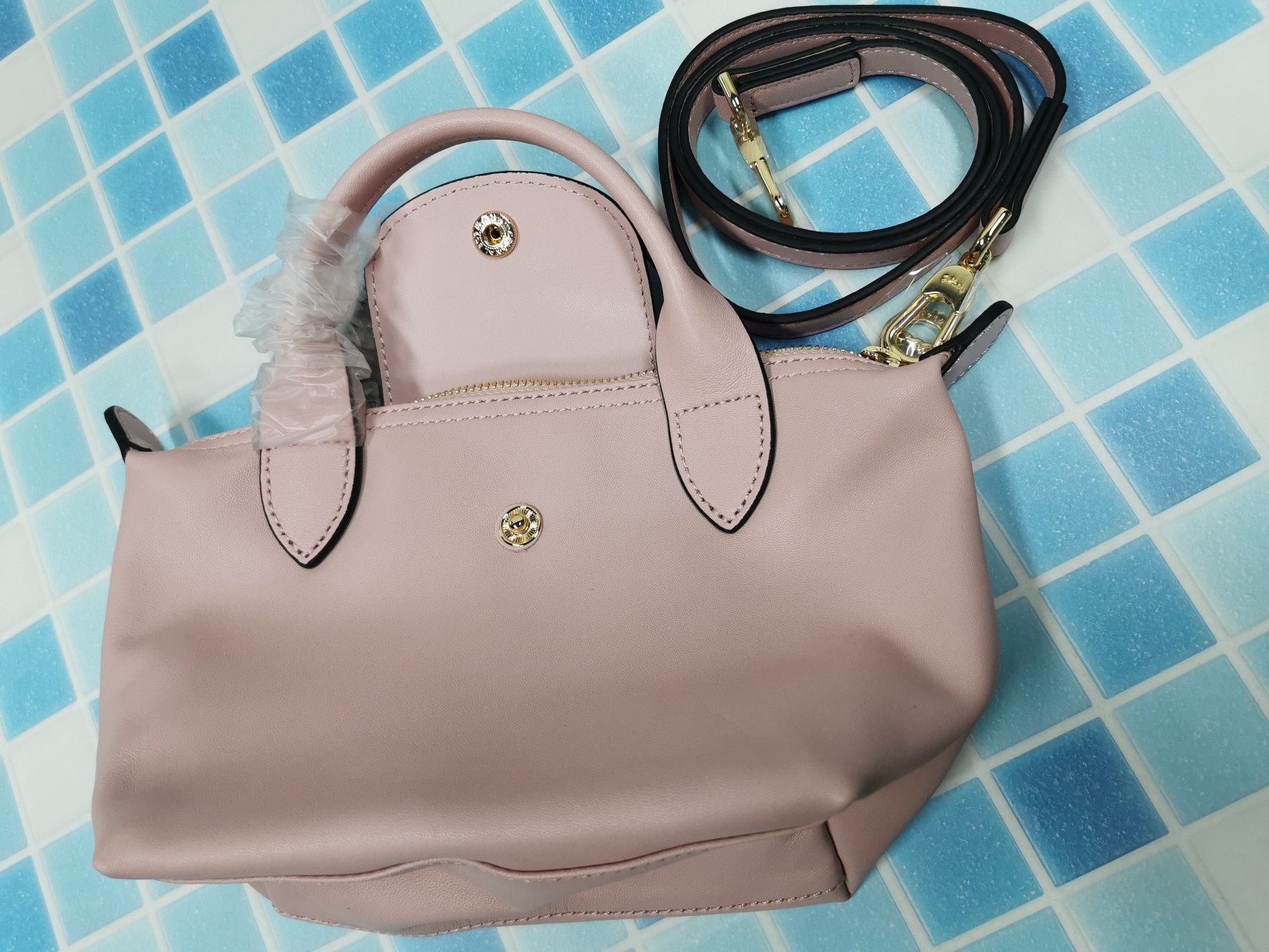 $28.99-Longchamp-X5515 gallery