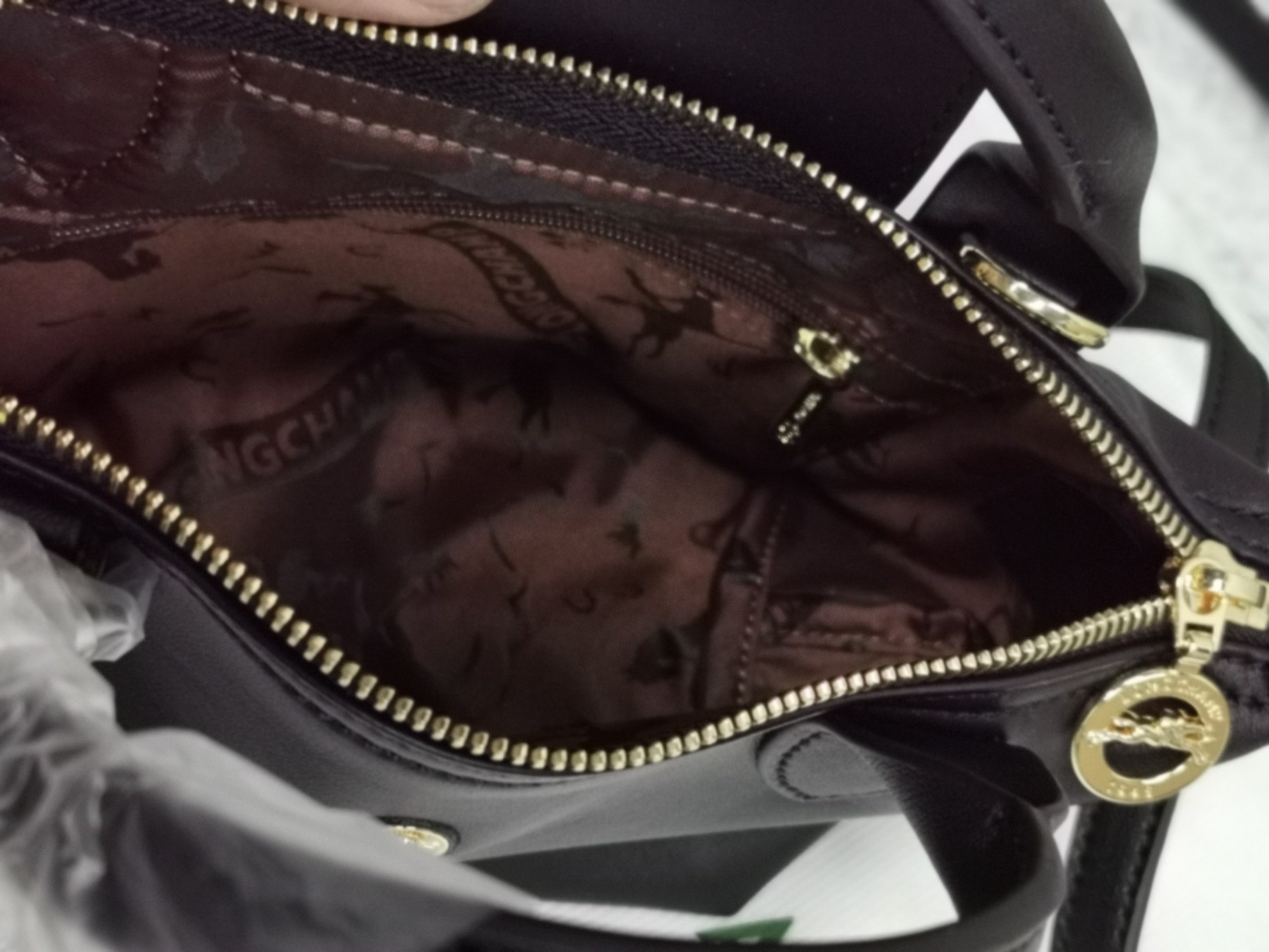 $28.99-Longchamp-X5515 gallery