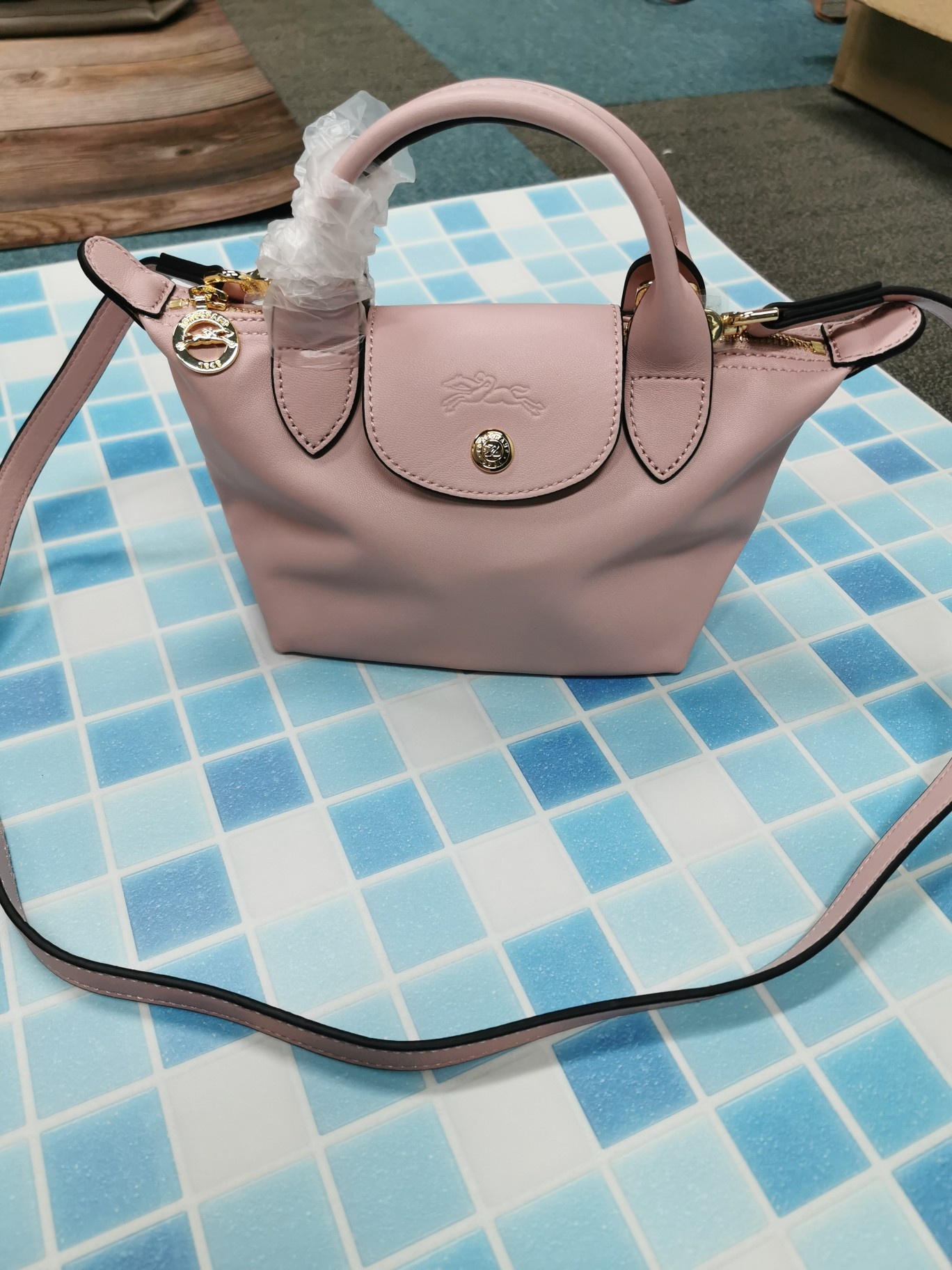 $28.99-Longchamp-X5515 gallery