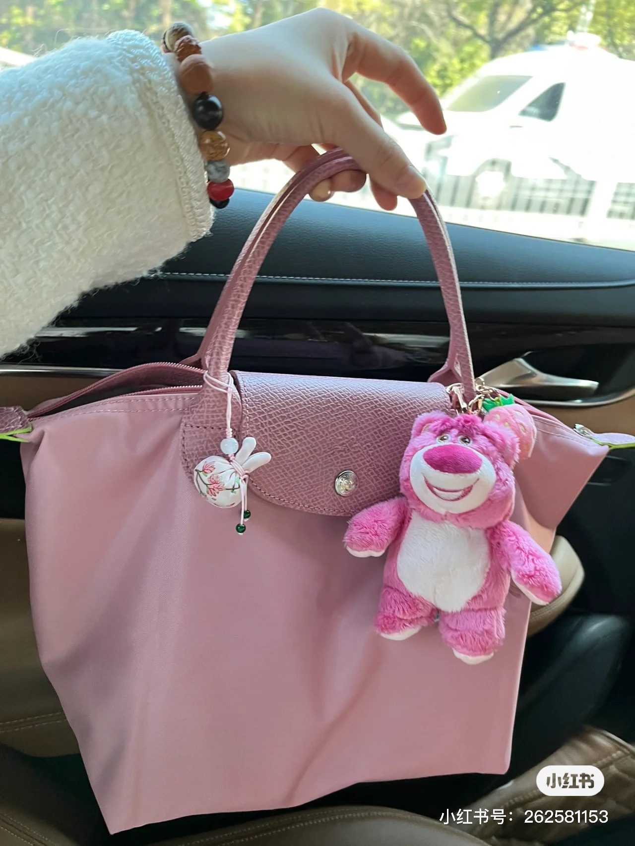 $28.99-Longchamp-X5794 gallery
