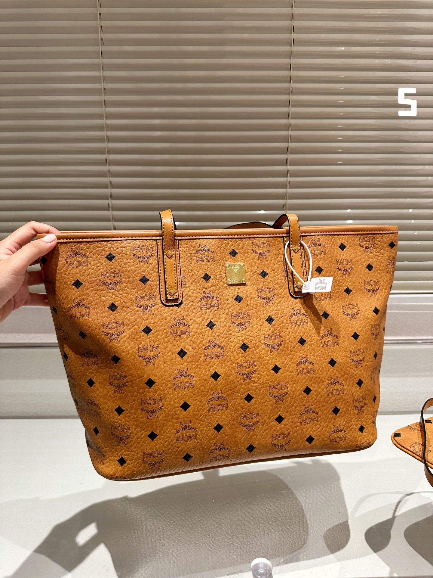 $28.99-MCM-X5686 gallery