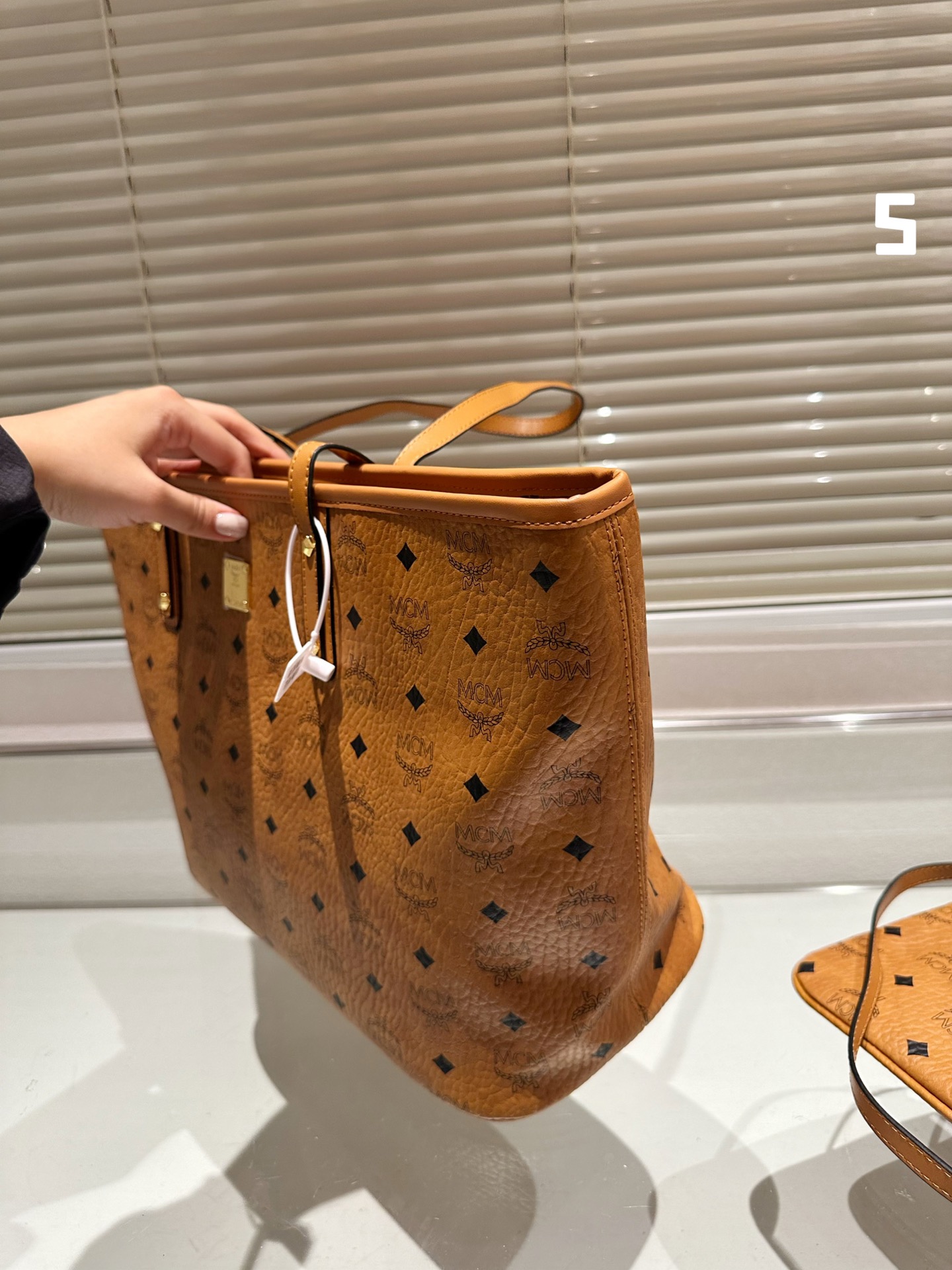 $28.99-MCM-X5686 gallery