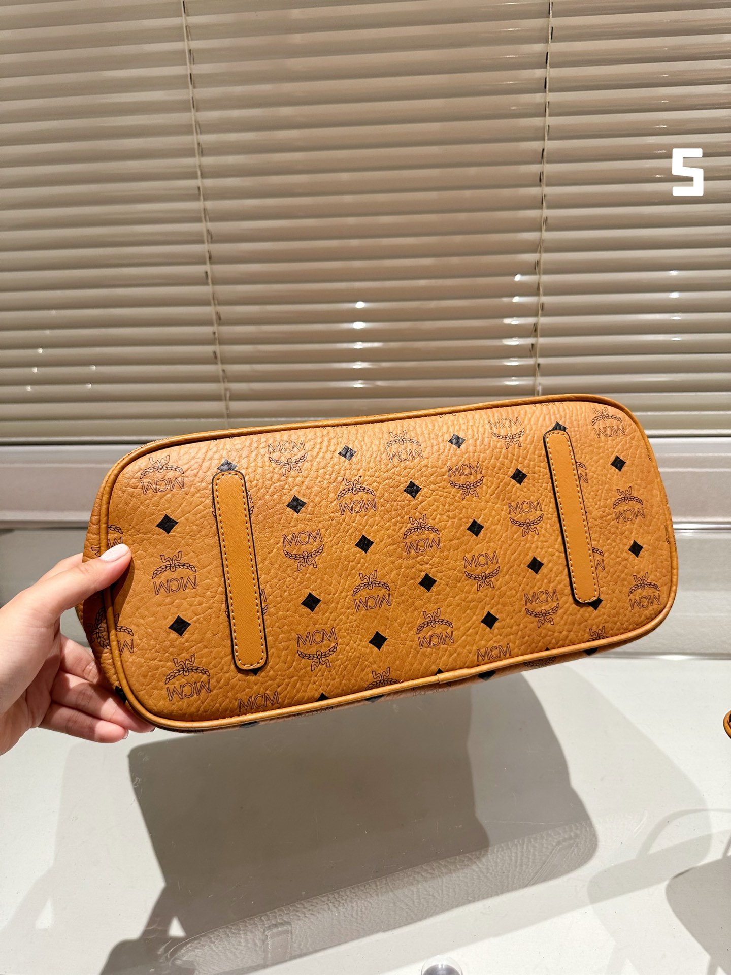 $28.99-MCM-X5686 gallery