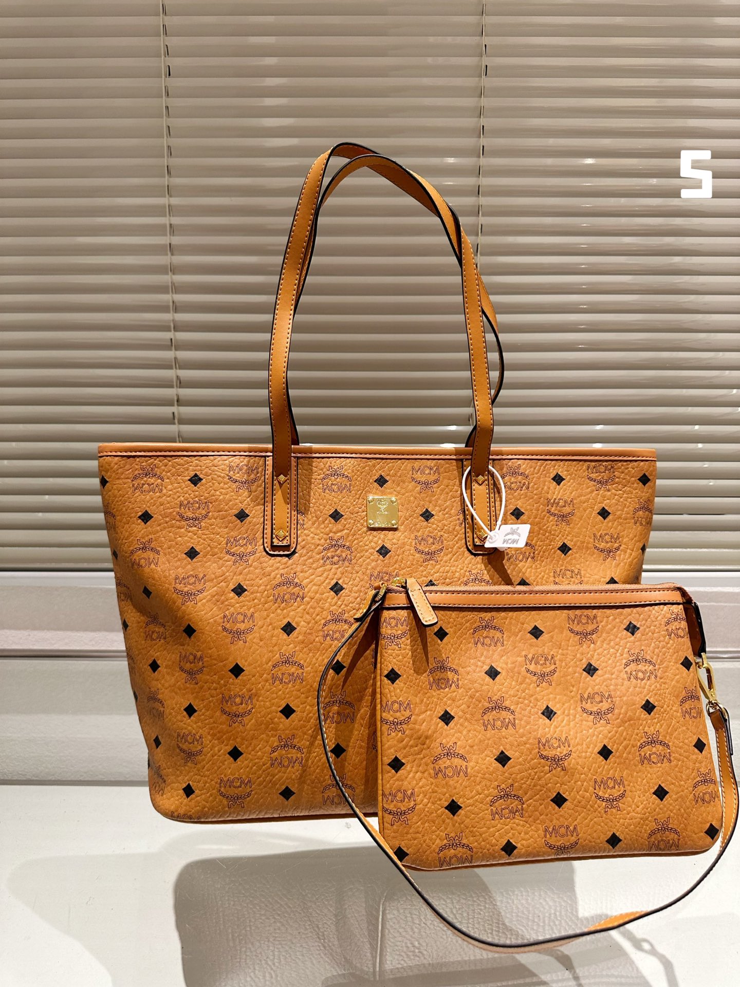 $28.99-MCM-X5686 gallery