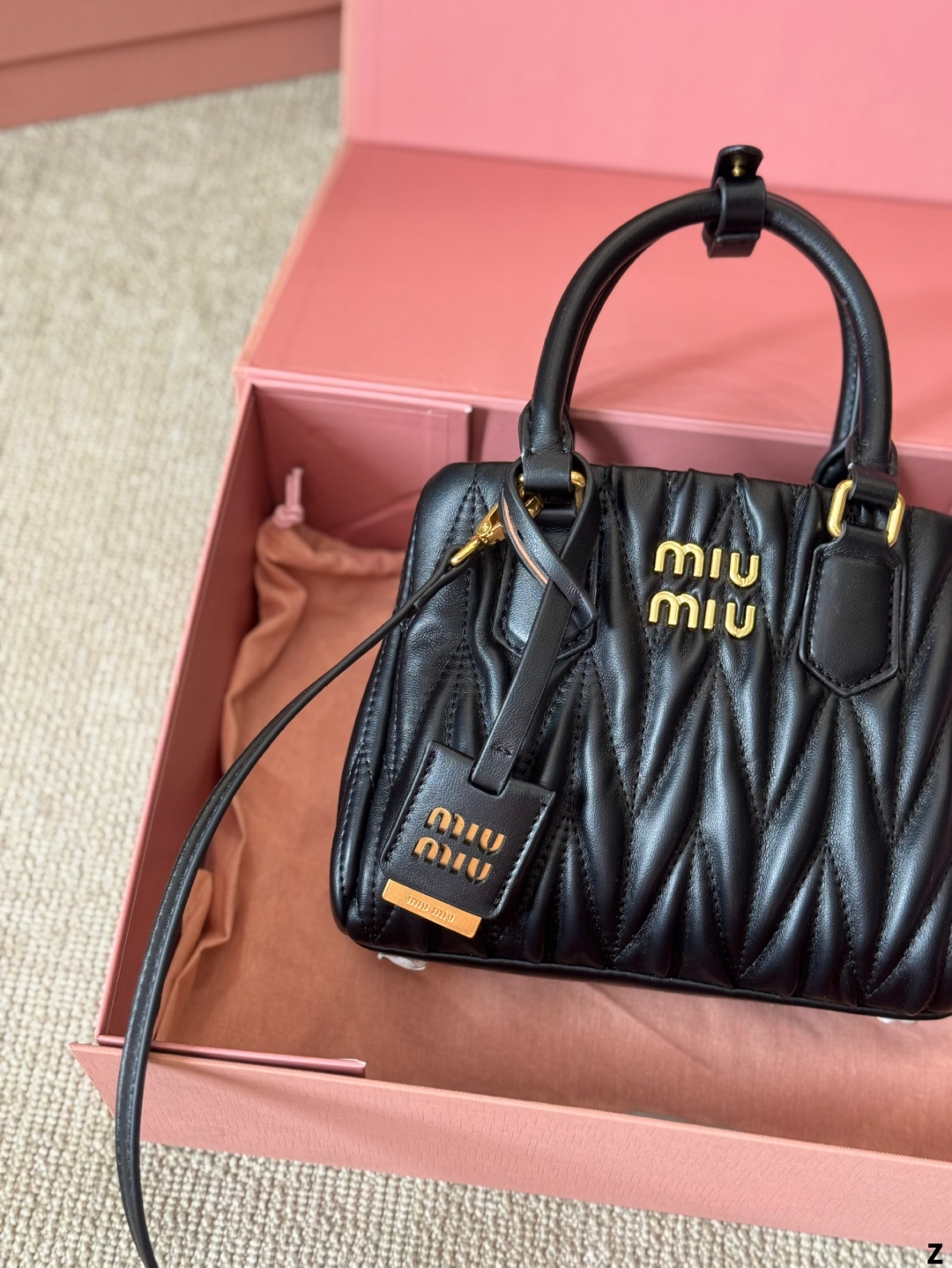 $28.99-MIUMIU-X5799 gallery