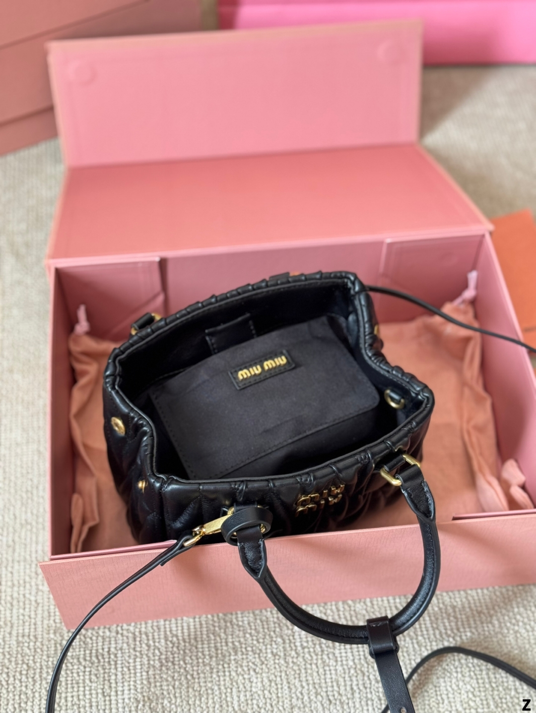 $28.99-MIUMIU-X5799 gallery