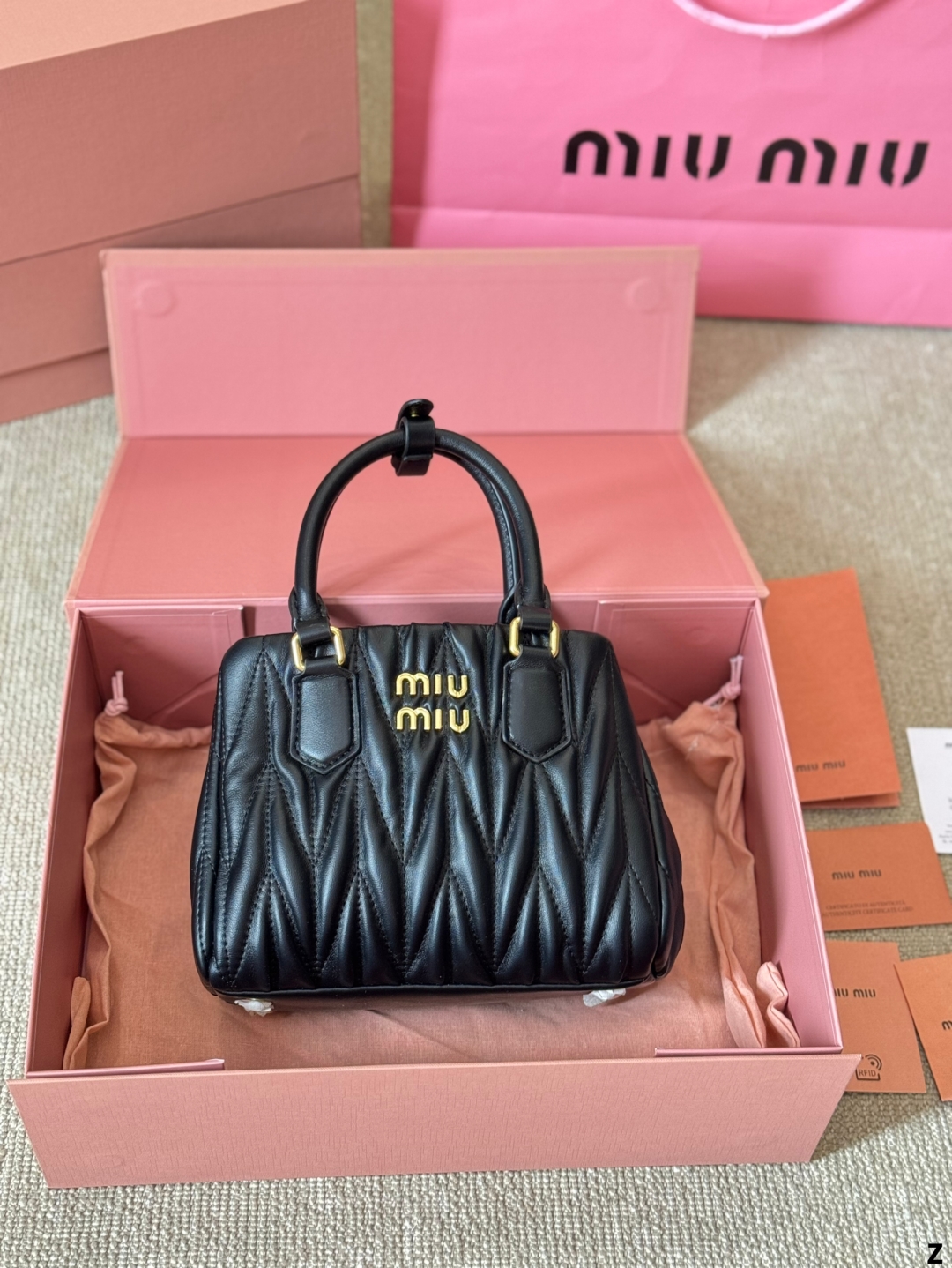 $28.99-MIUMIU-X5799 gallery