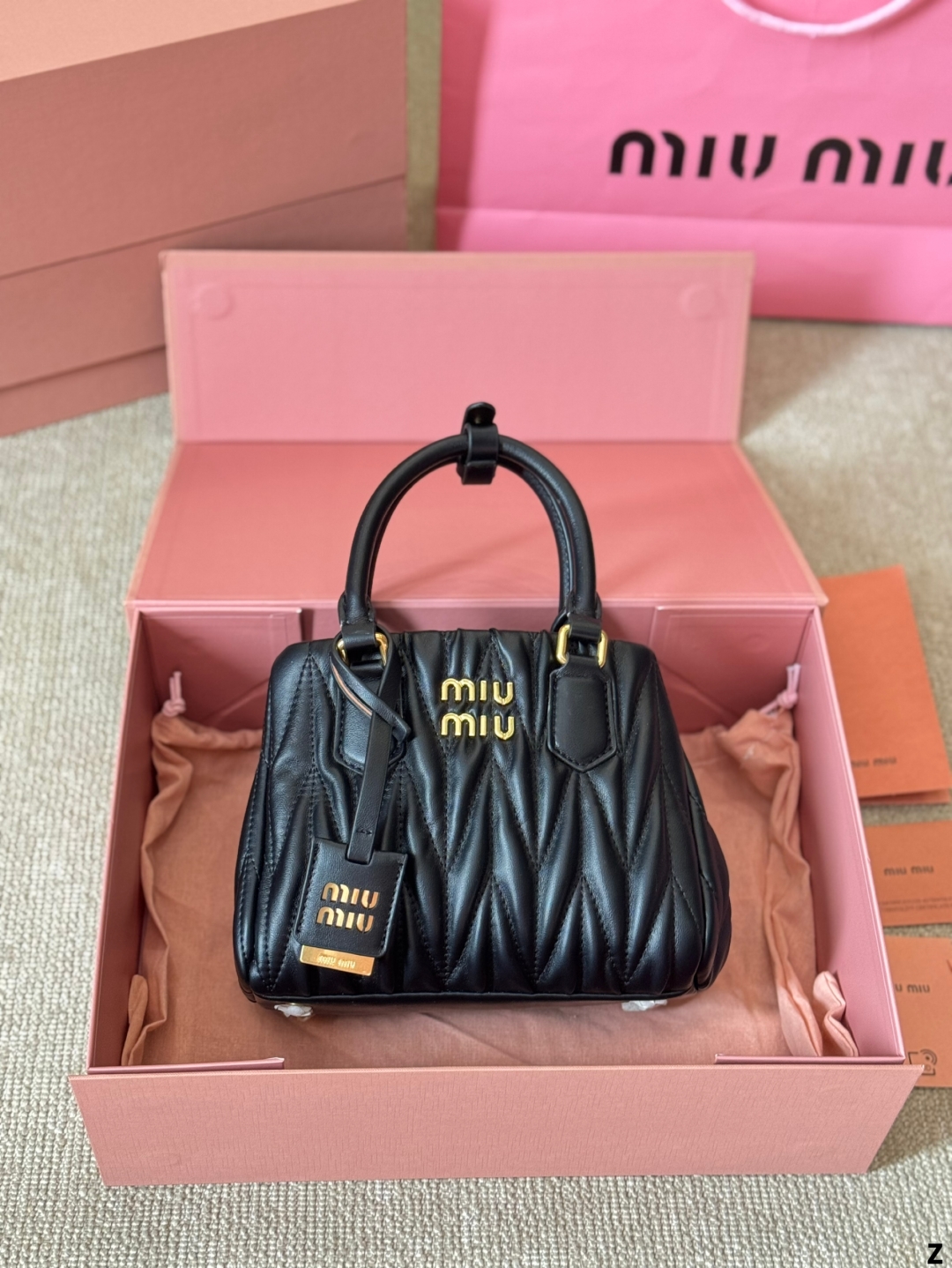$28.99-MIUMIU-X5799 gallery