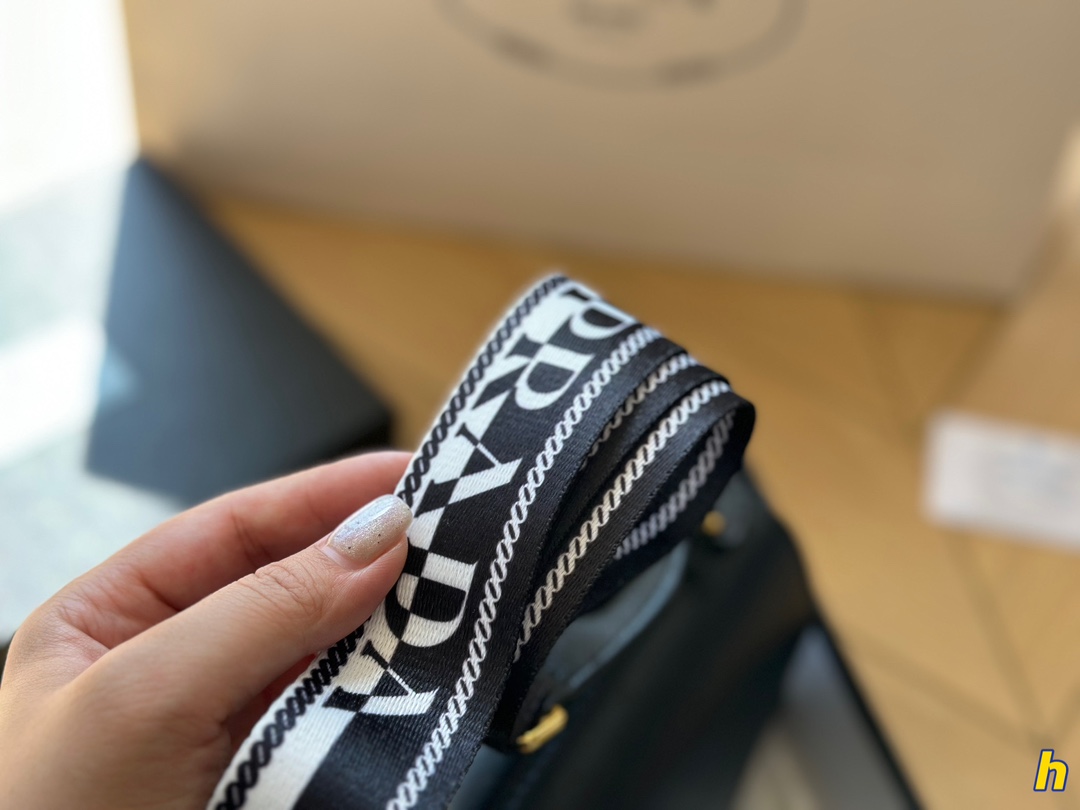 $28.99-Prada-X5678 gallery