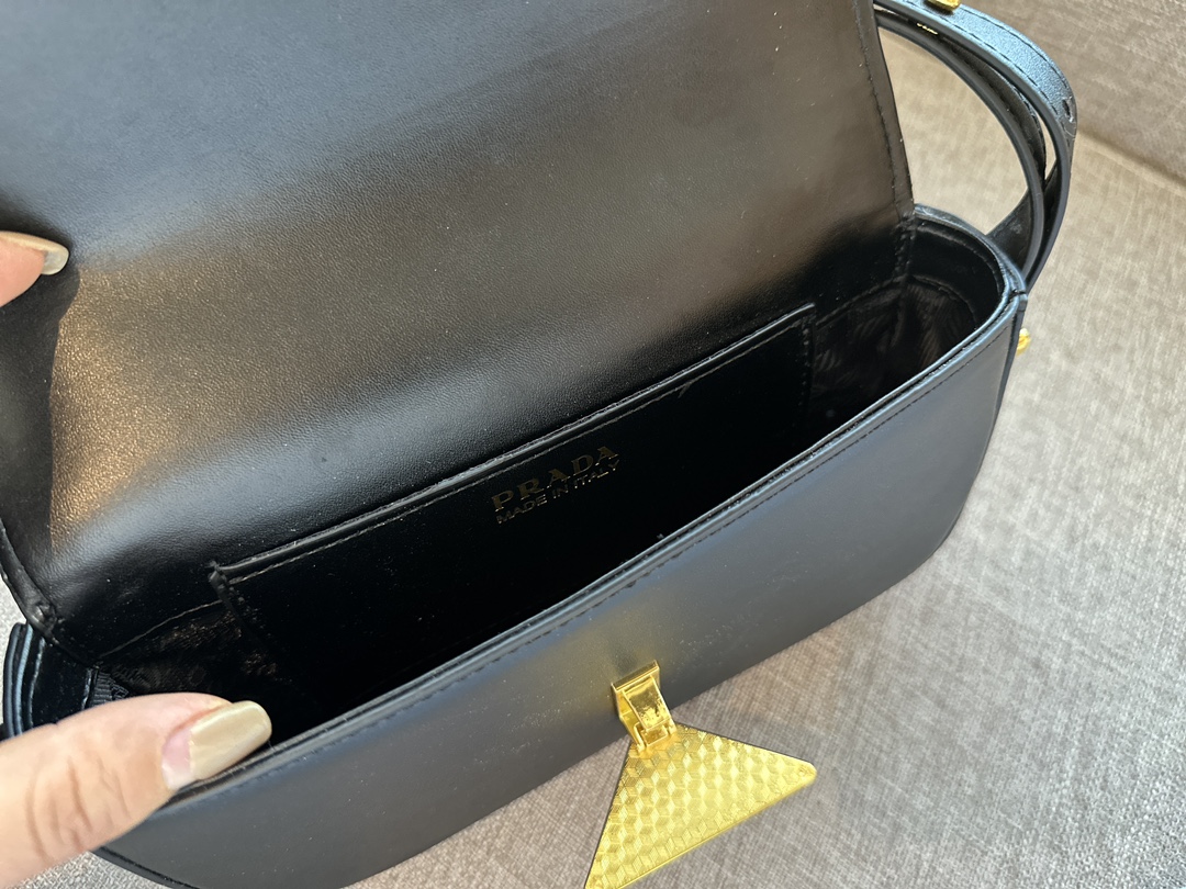 $28.99-Prada-X5706 gallery