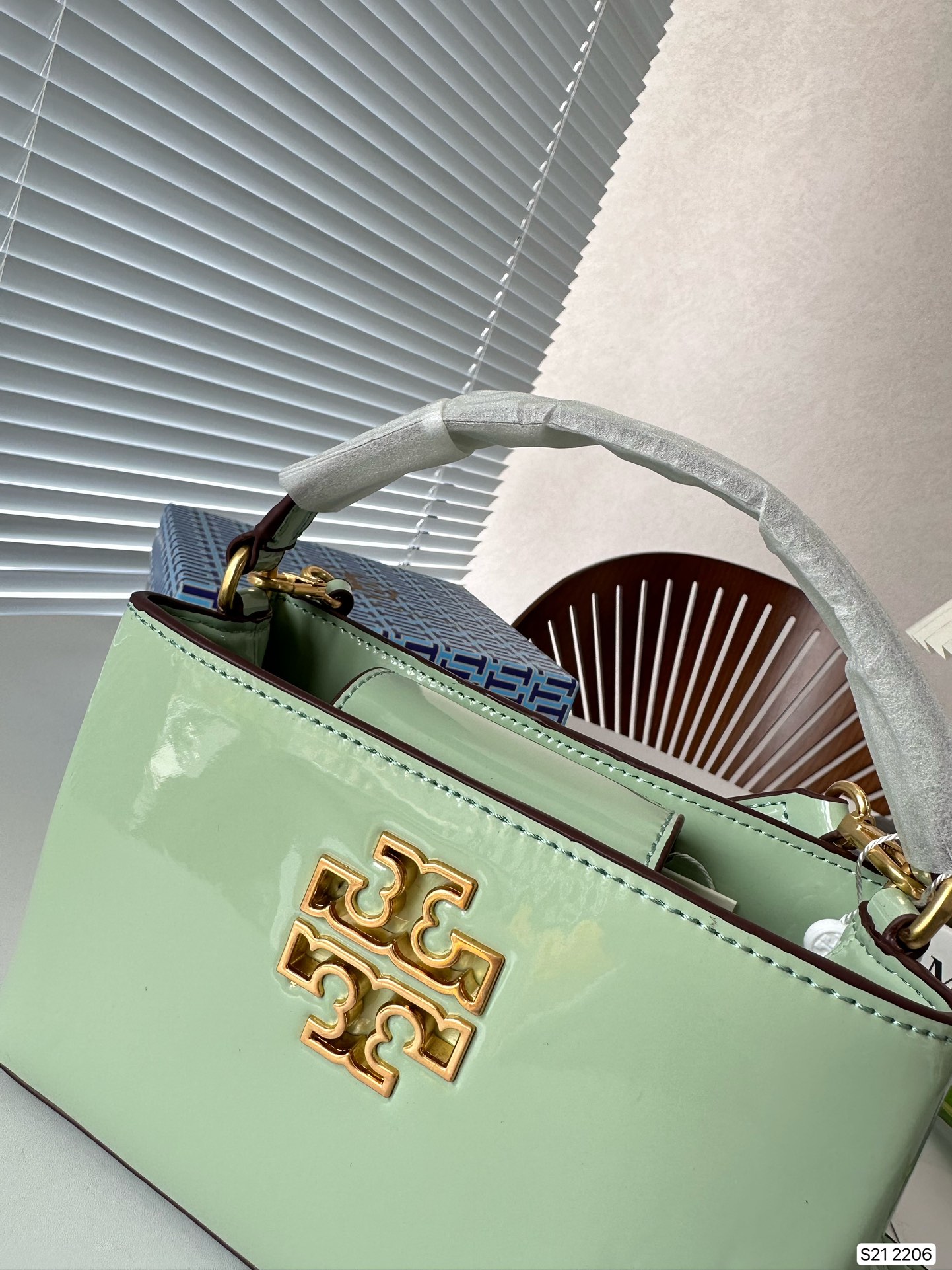 $28.99-Tory Burch -X5733 gallery