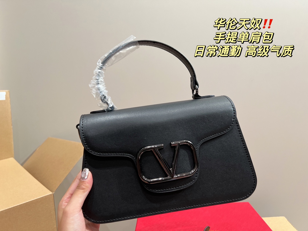 $28.99-VALENTINO-X5457 gallery