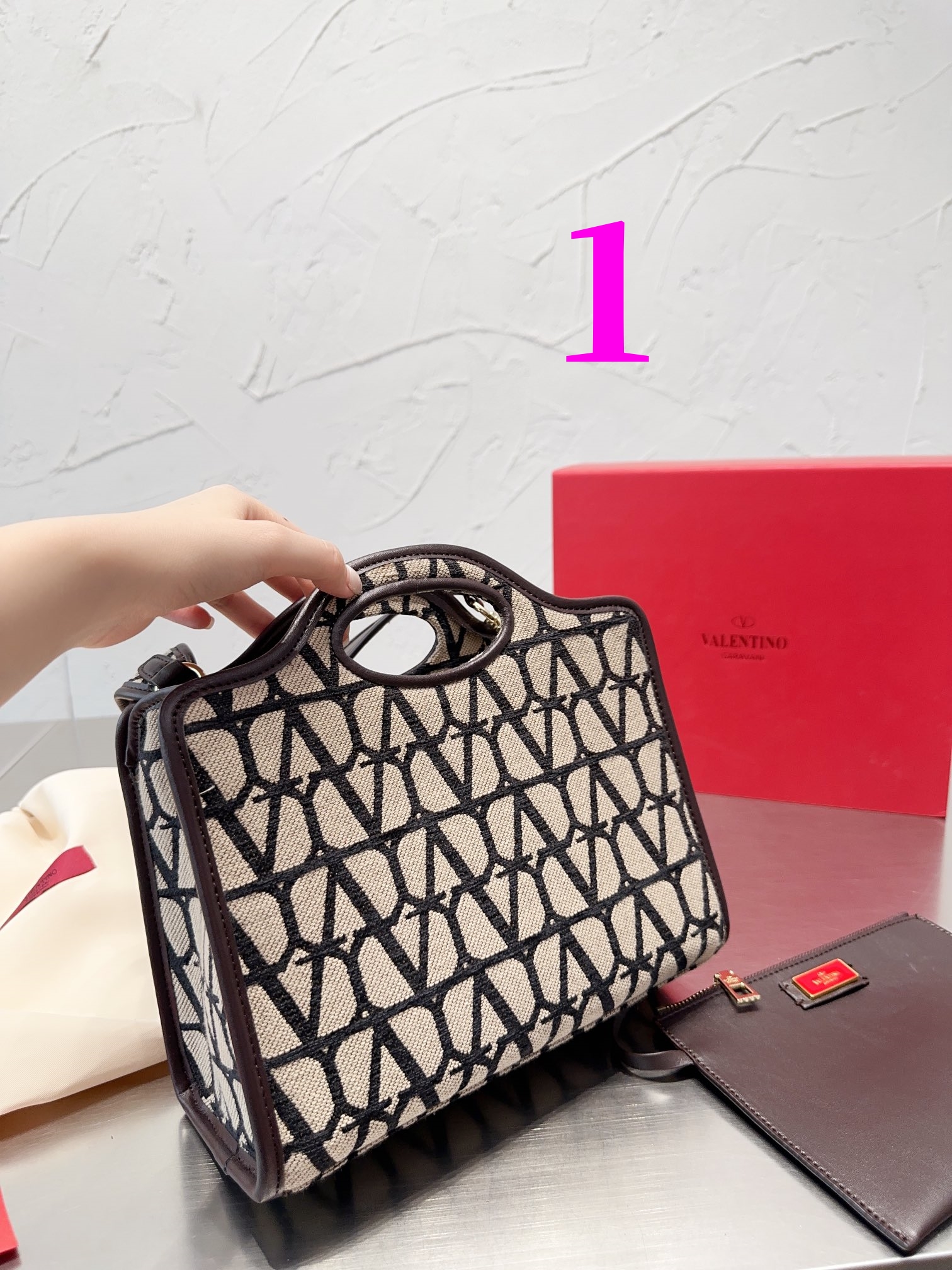 $28.99-VALENTINO-X5544 gallery