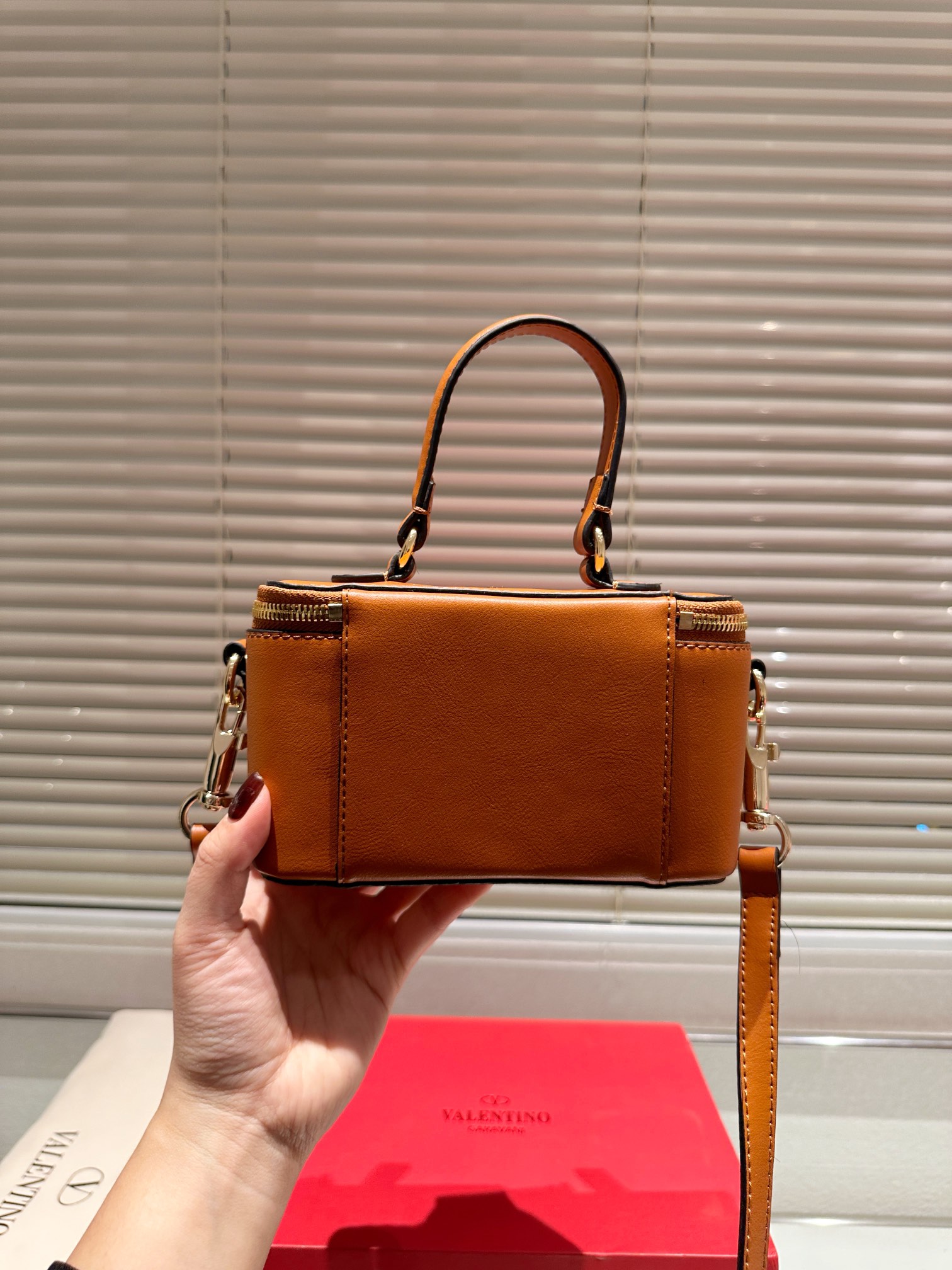$28.99-Valentino -X5368 gallery