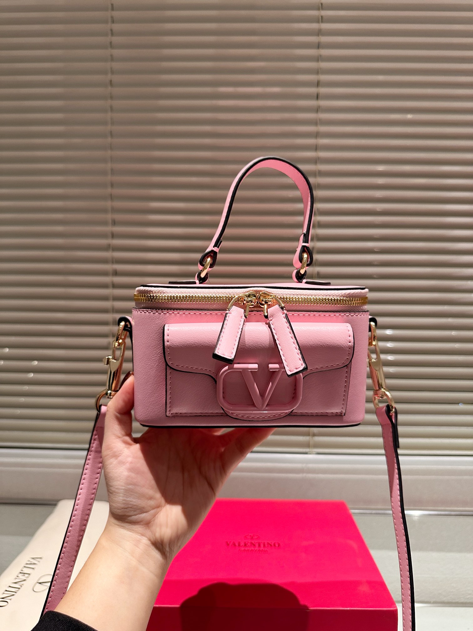 $28.99-Valentino -X5368 gallery