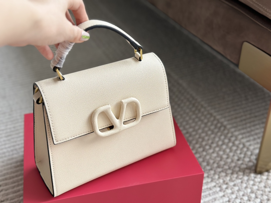$28.99-Valentino-X5423 gallery