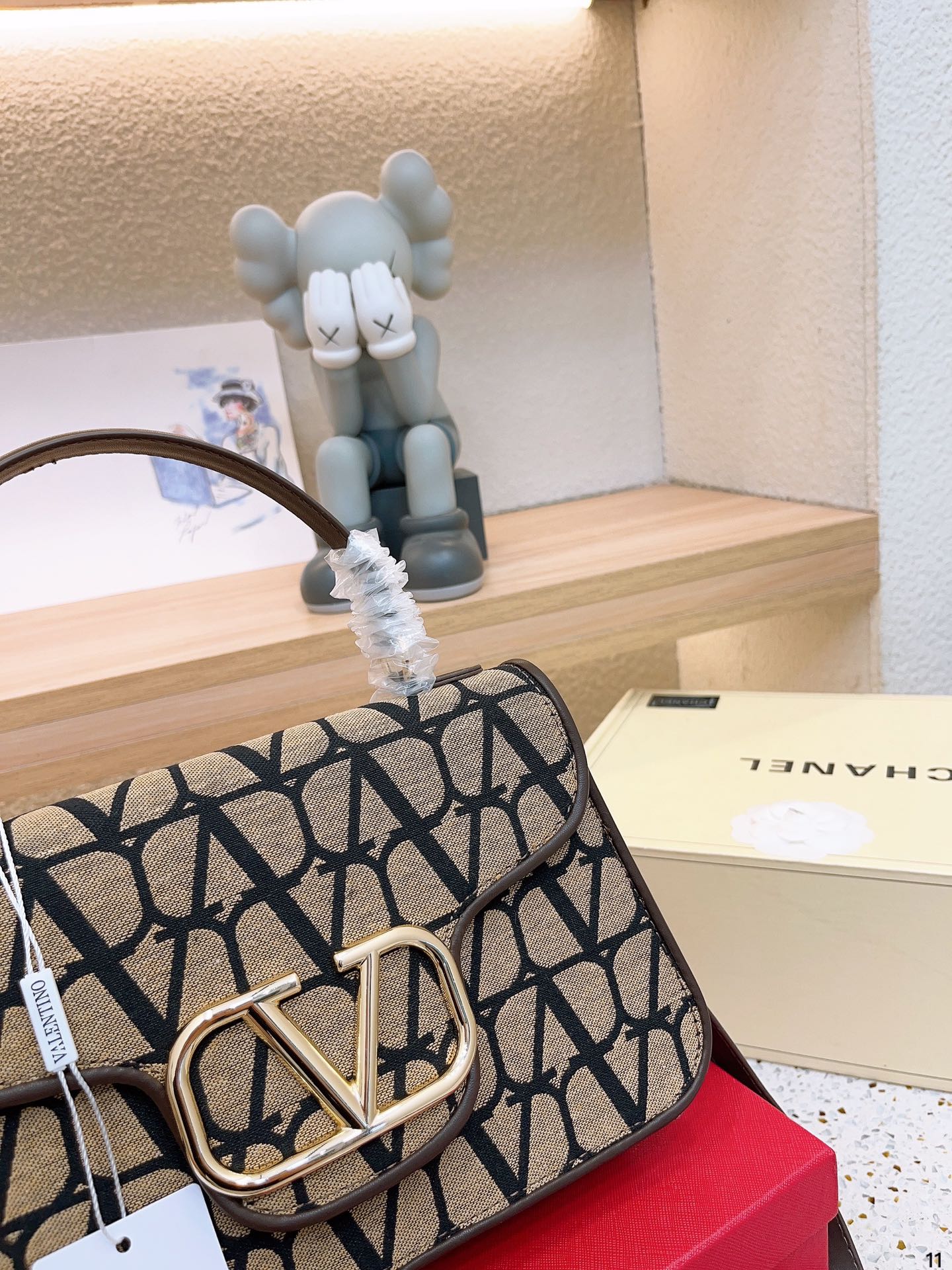$28.99-Valentino-X5547 gallery